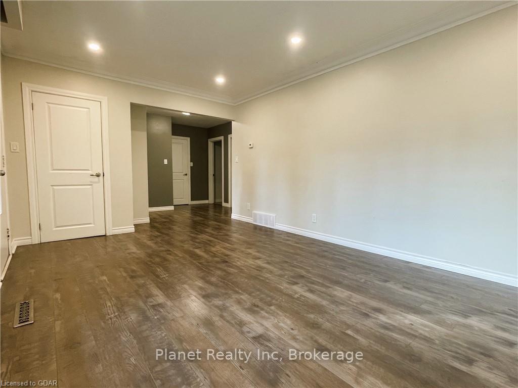 Photo 4 of Unit 1, 1 Western Avenue, Guelph, Junction/Onward Willow — HOMEH