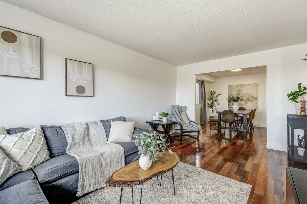 Photo 5 of 19 National Drive, Hamilton, Gershome — HOMEH