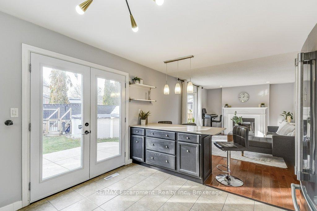 Photo 14 of 19 National Drive, Hamilton, Gershome — HOMEH