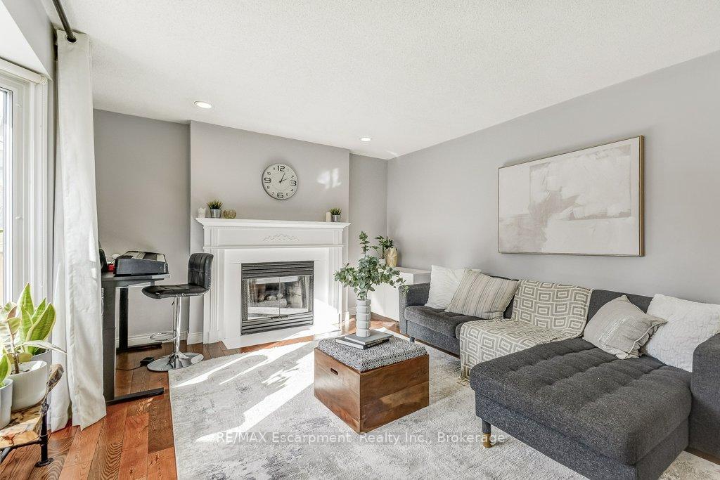 Photo 15 of 19 National Drive, Hamilton, Gershome — HOMEH
