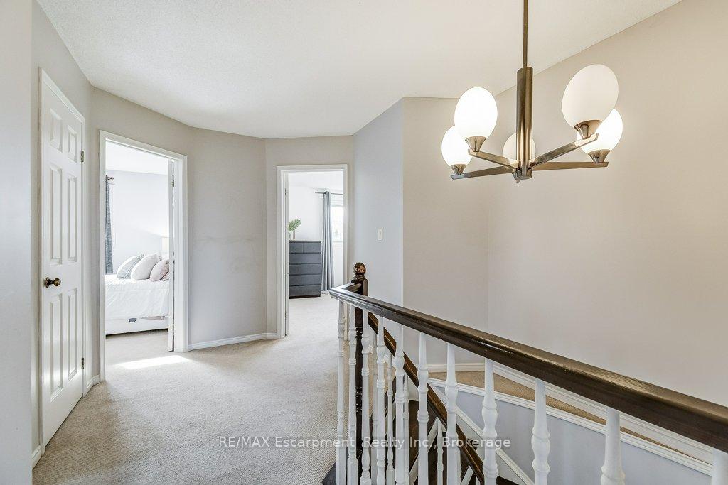 Photo 20 of 19 National Drive, Hamilton, Gershome — HOMEH