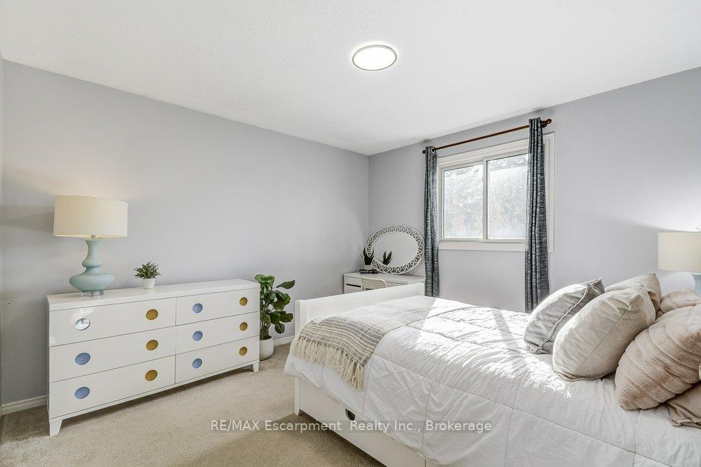 Photo 25 of 19 National Drive, Hamilton, Gershome — HOMEH