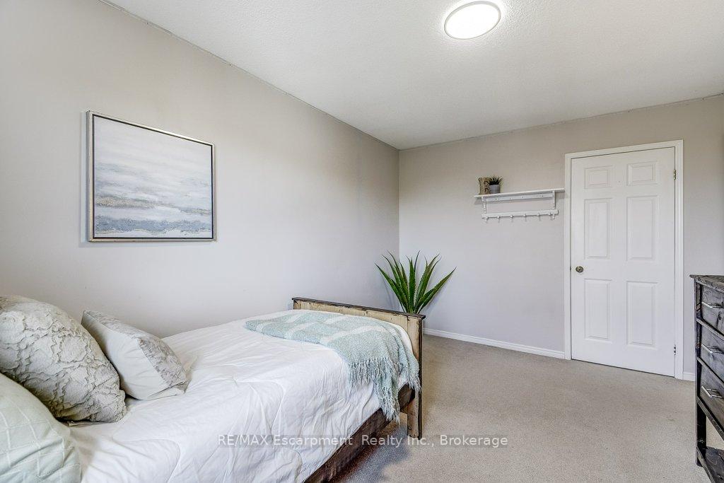 Photo 29 of 19 National Drive, Hamilton, Gershome — HOMEH