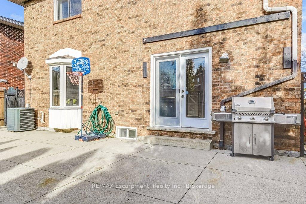 Photo 41 of 19 National Drive, Hamilton, Gershome — HOMEH