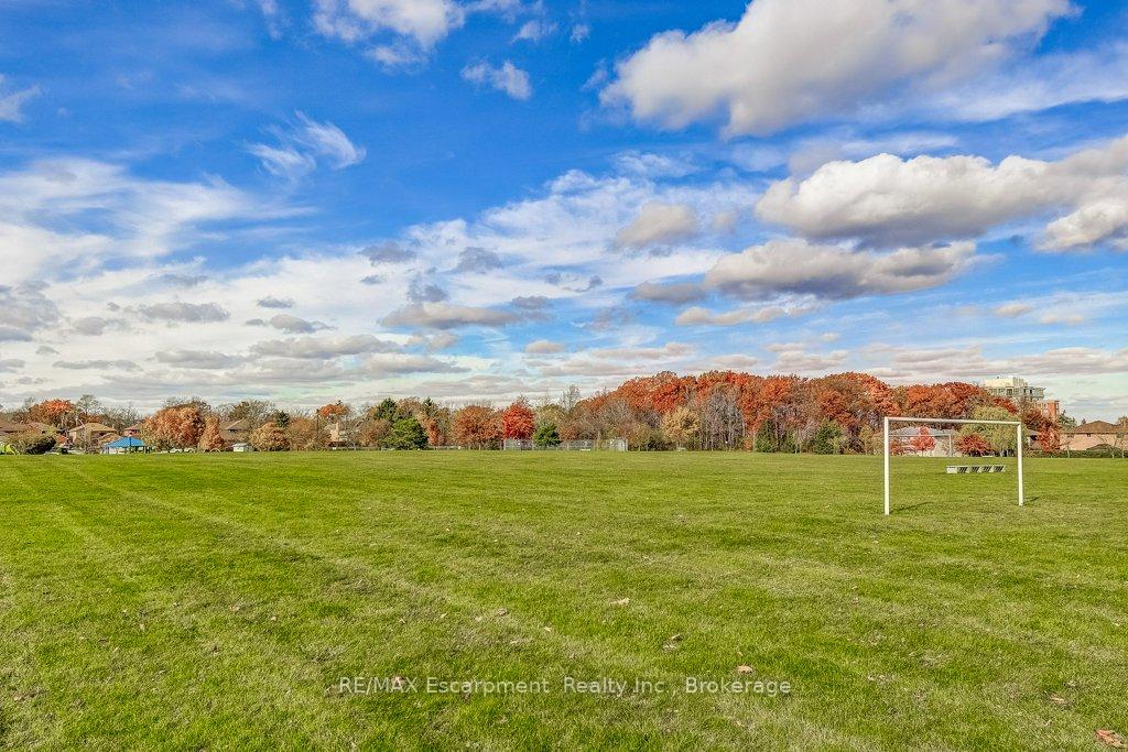 Photo 47 of 19 National Drive, Hamilton, Gershome — HOMEH