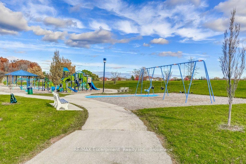 Photo 48 of 19 National Drive, Hamilton, Gershome — HOMEH