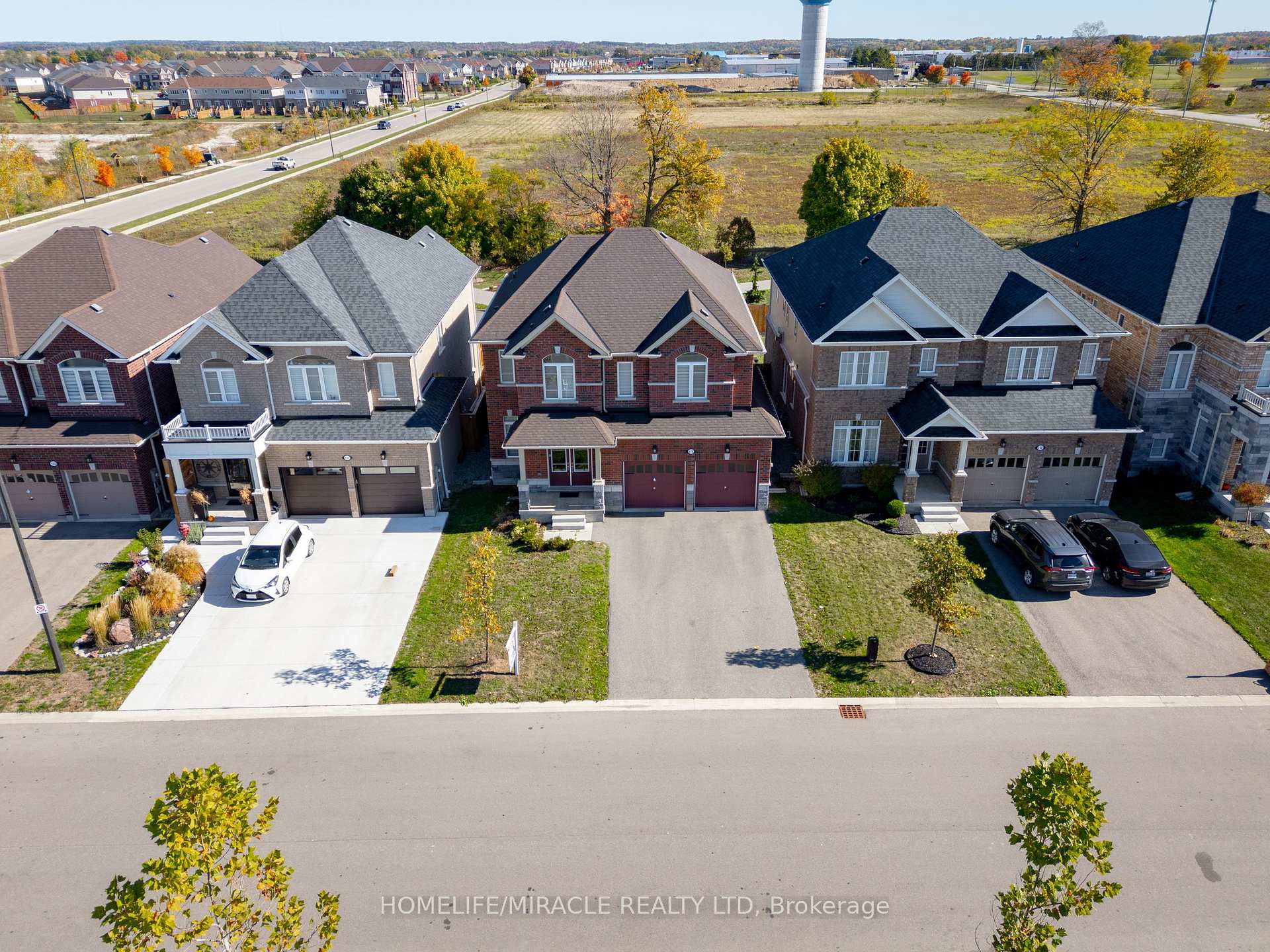 Photo 2 of 119 Oak Avenue, Brant, Paris — HOMEH