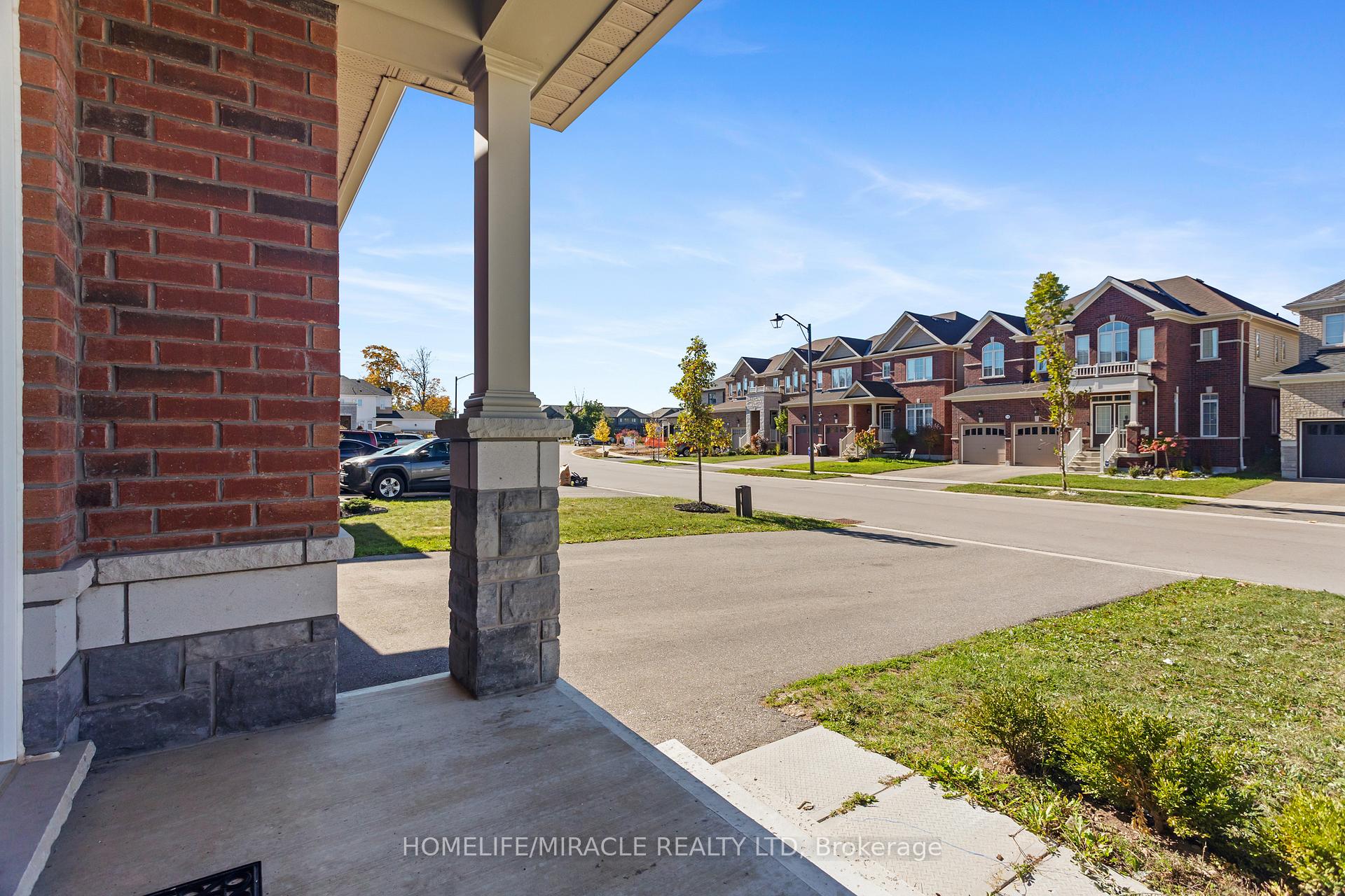 Photo 6 of 119 Oak Avenue, Brant, Paris — HOMEH
