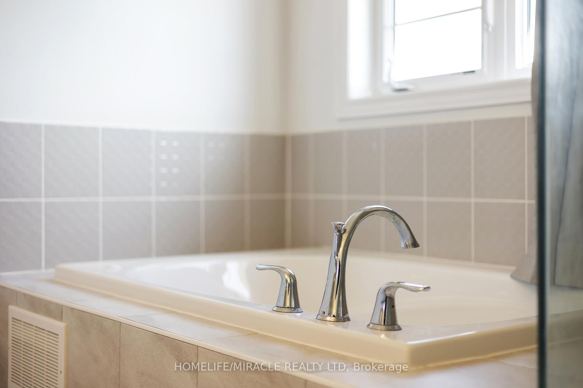Photo 11 of 119 Oak Avenue, Brant, Paris — HOMEH