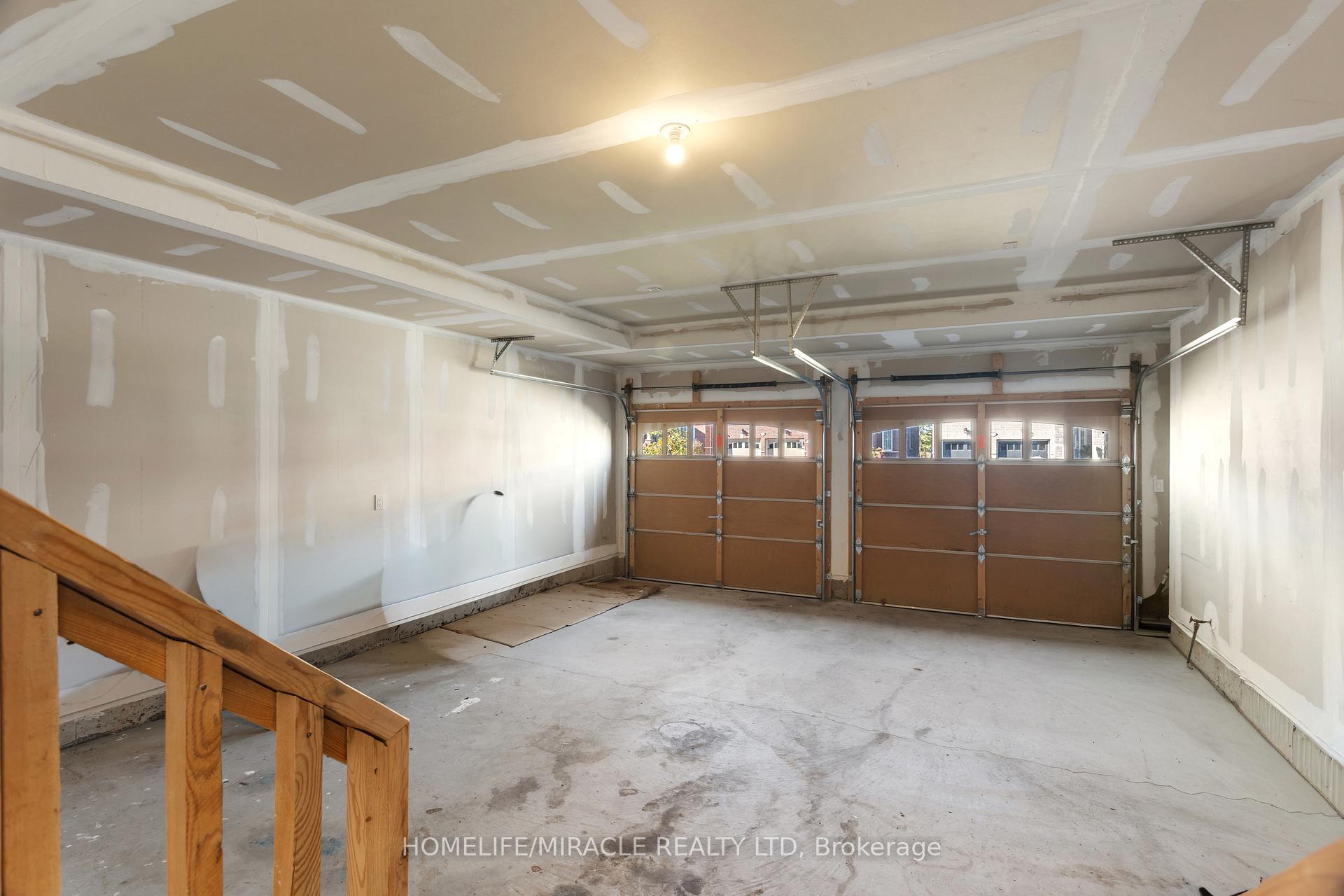 Photo 22 of 119 Oak Avenue, Brant, Paris — HOMEH