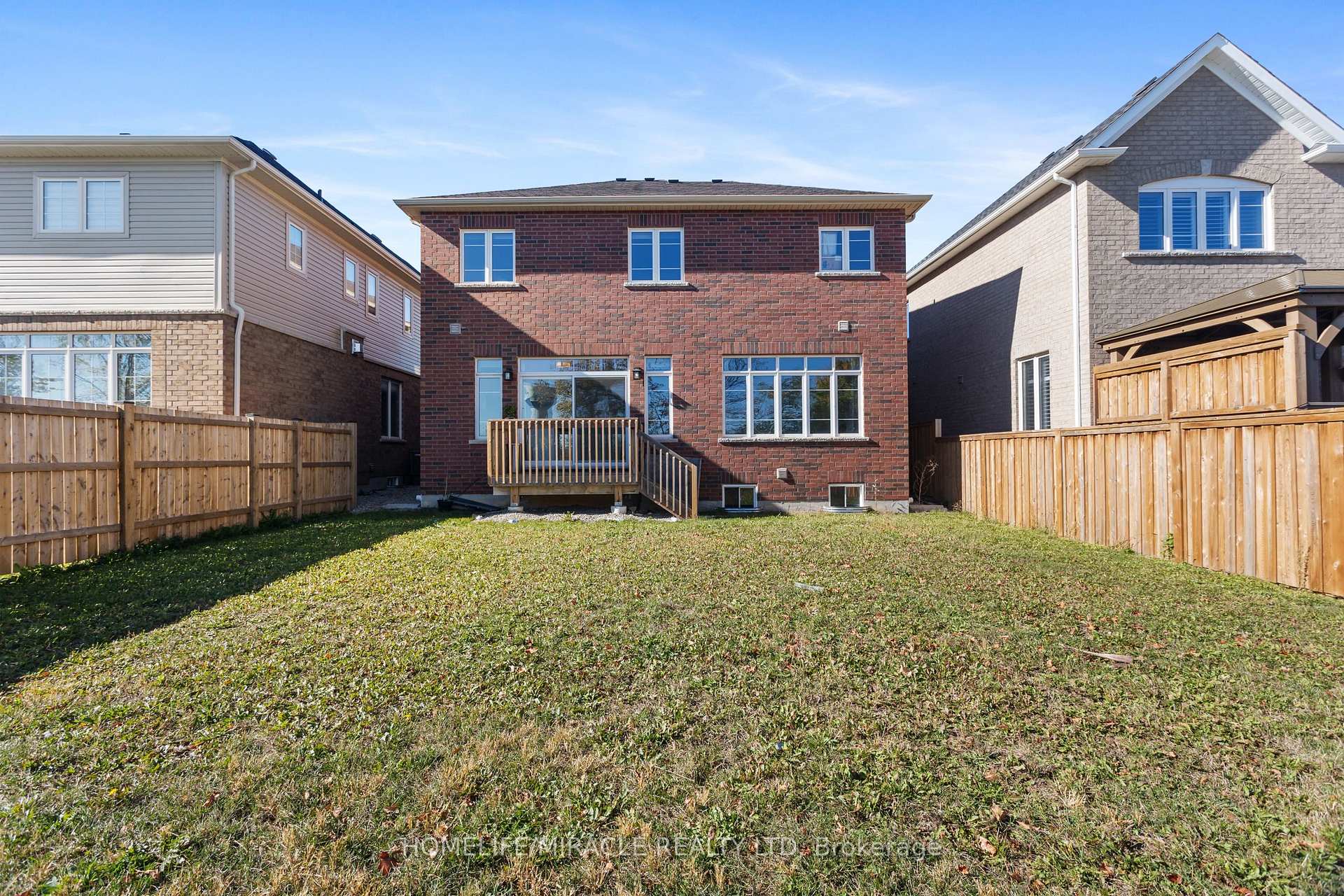 Photo 23 of 119 Oak Avenue, Brant, Paris — HOMEH