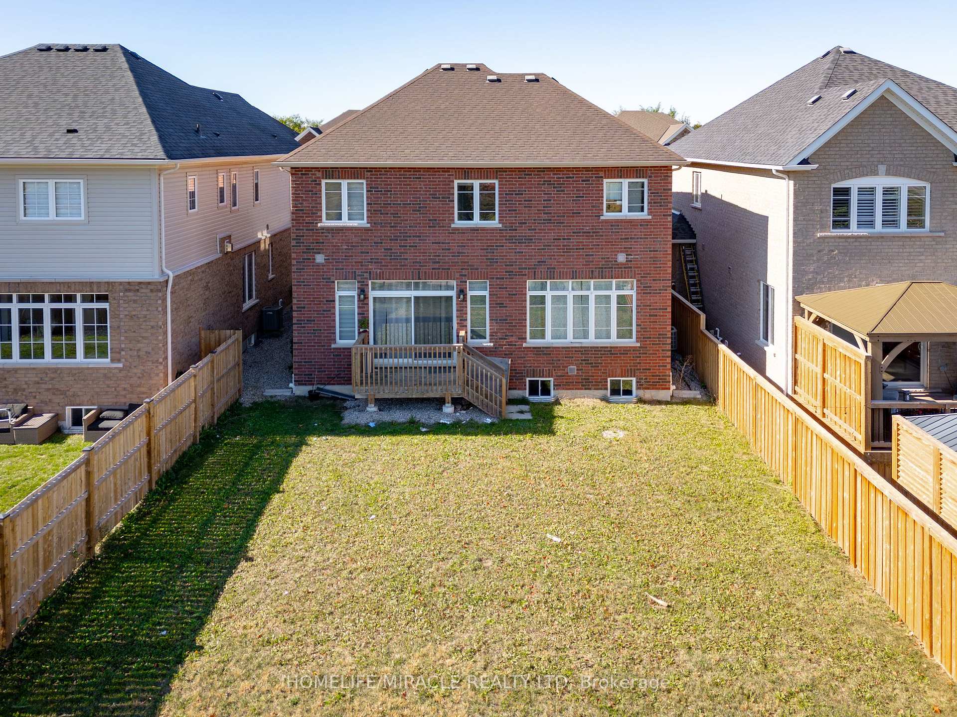 Photo 28 of 119 Oak Avenue, Brant, Paris — HOMEH