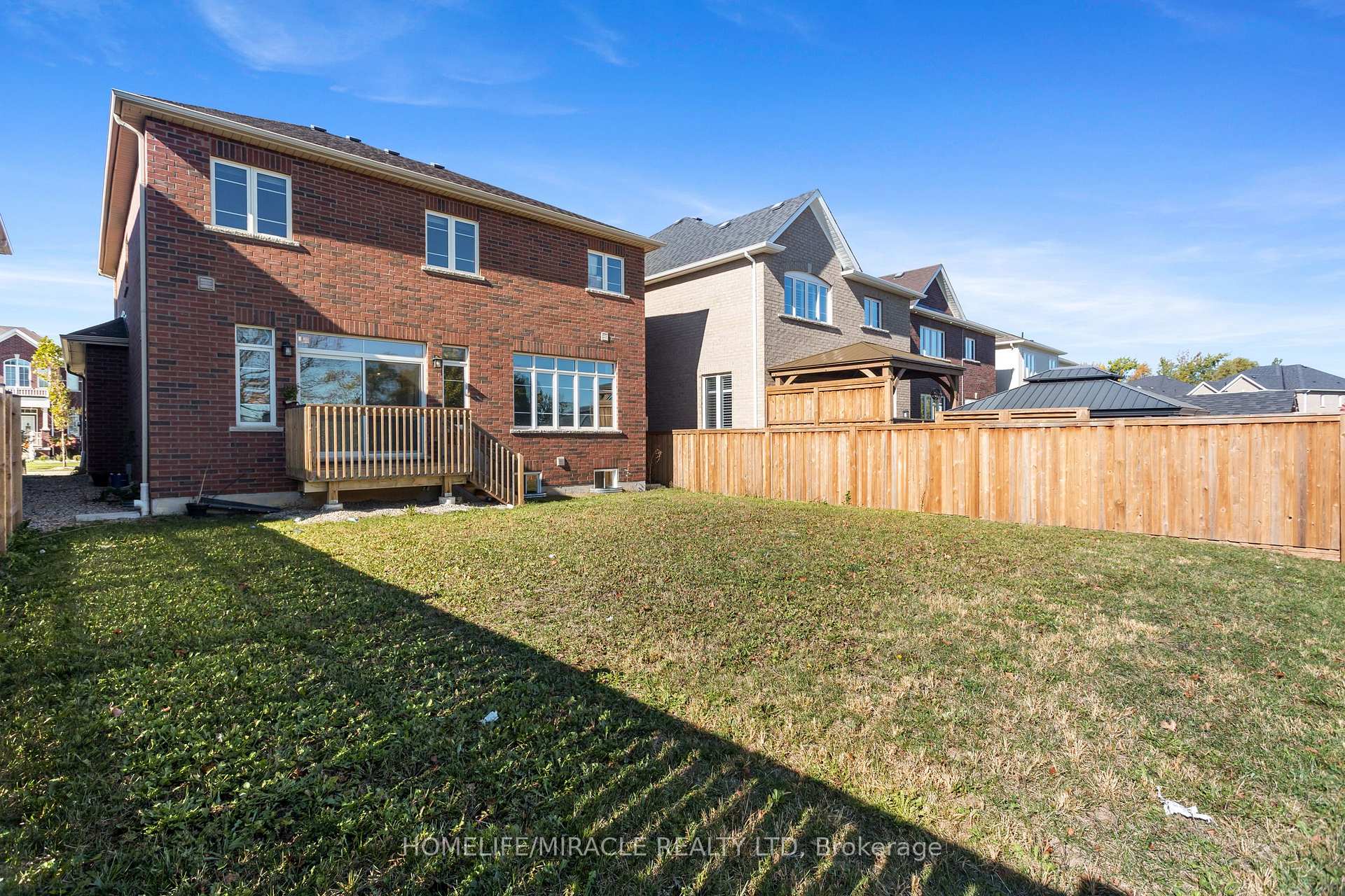Photo 30 of 119 Oak Avenue, Brant, Paris — HOMEH