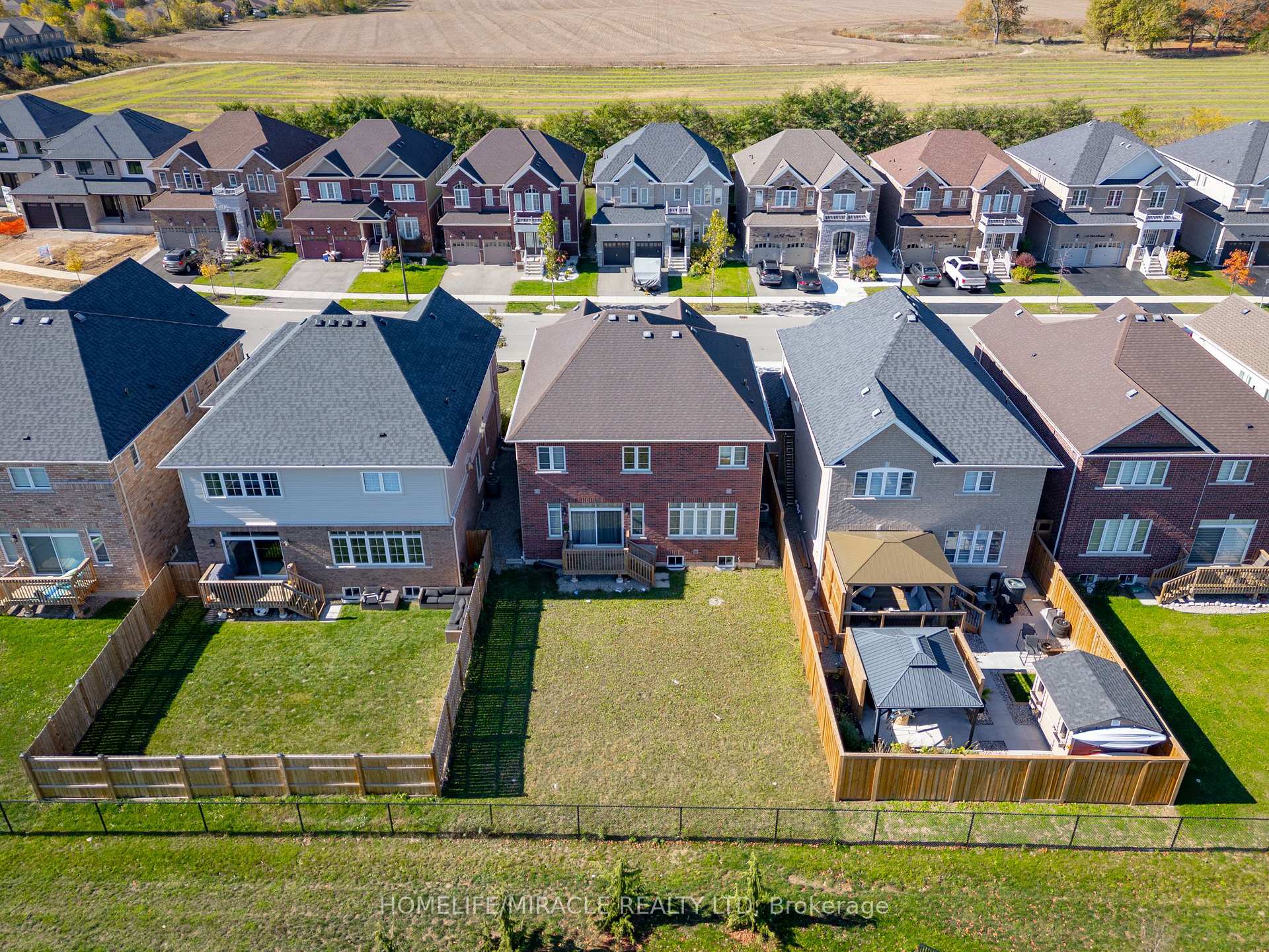Photo 36 of 119 Oak Avenue, Brant, Paris — HOMEH