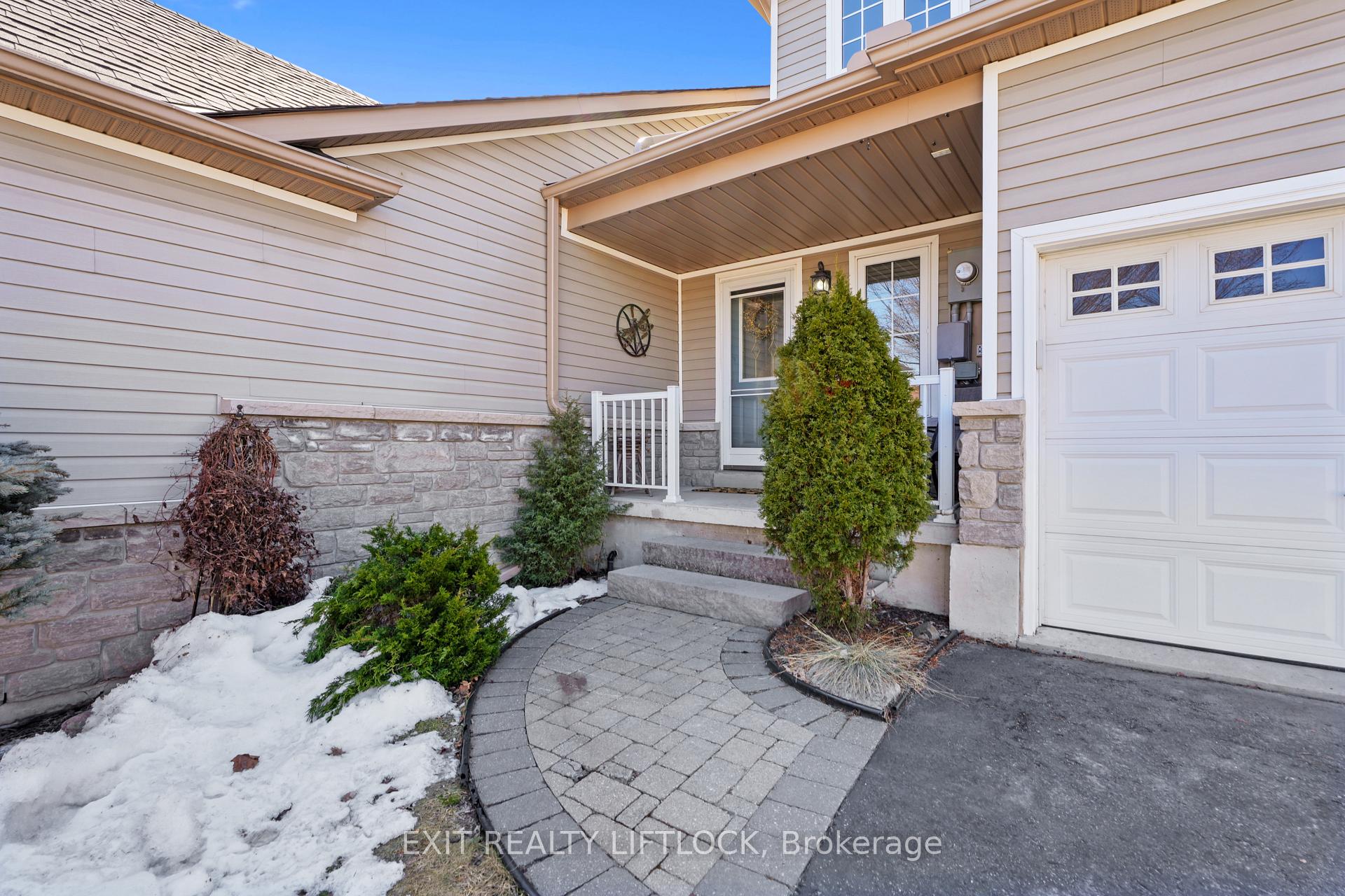 Photo 2 of 561 Garbutt Terrace, Peterborough, Northcrest Ward 5 — HOMEH