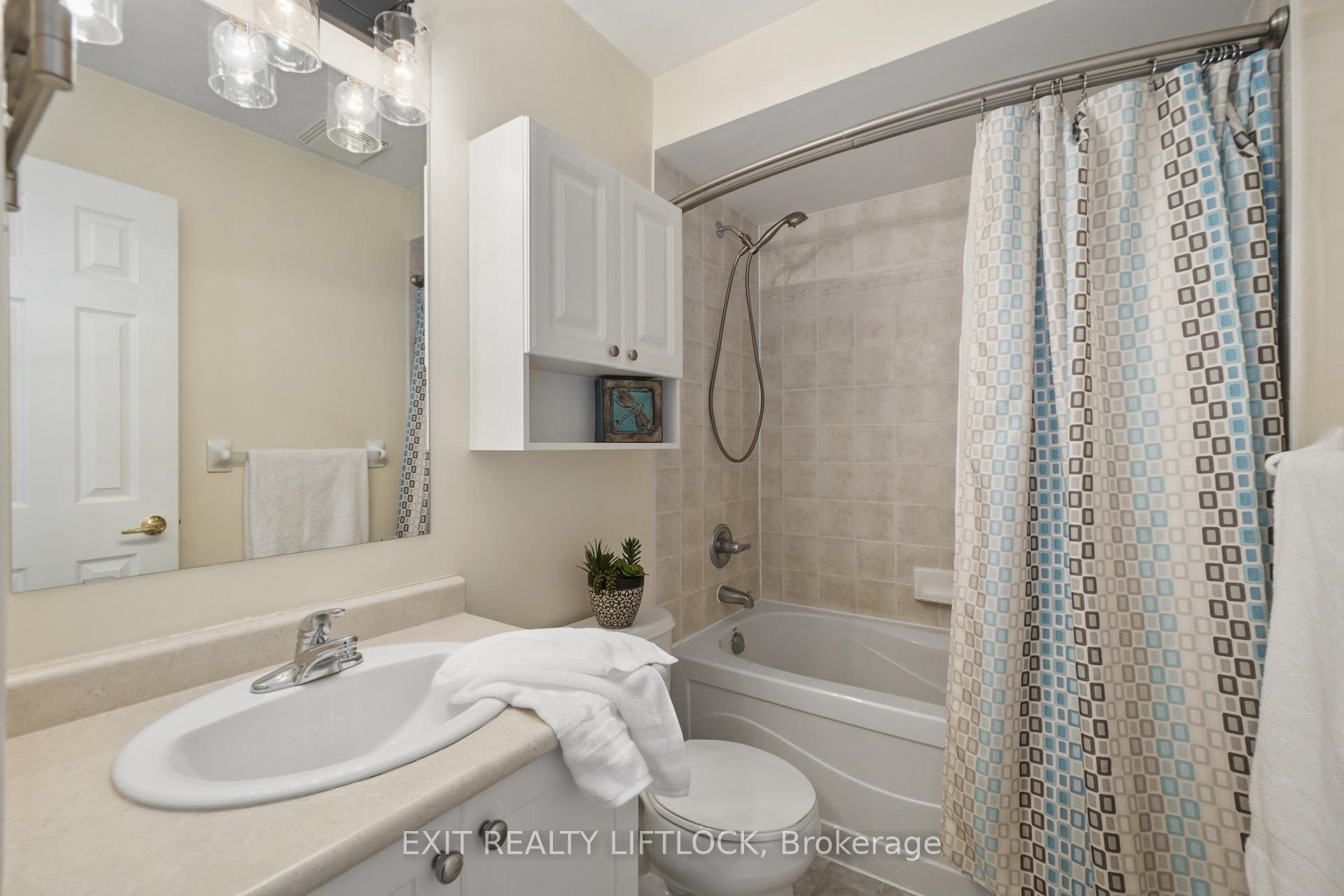 Photo 16 of 561 Garbutt Terrace, Peterborough, Northcrest Ward 5 — HOMEH
