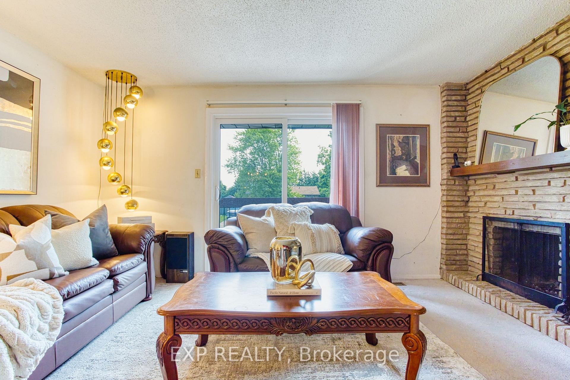 Photo 7 of 4 Cedar Glen, Grimsby, Grimsby West — HOMEH