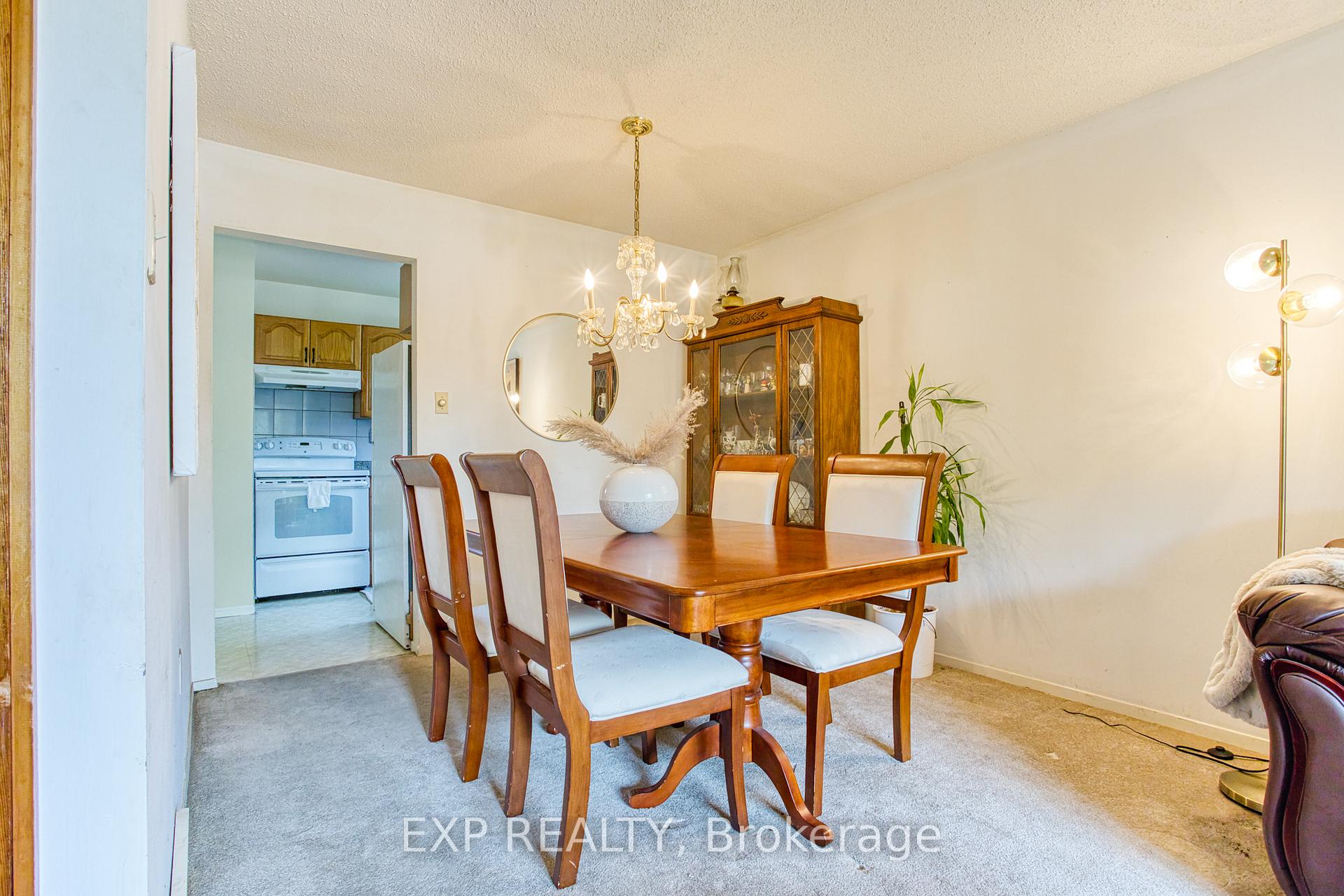 Photo 11 of 4 Cedar Glen, Grimsby, Grimsby West — HOMEH