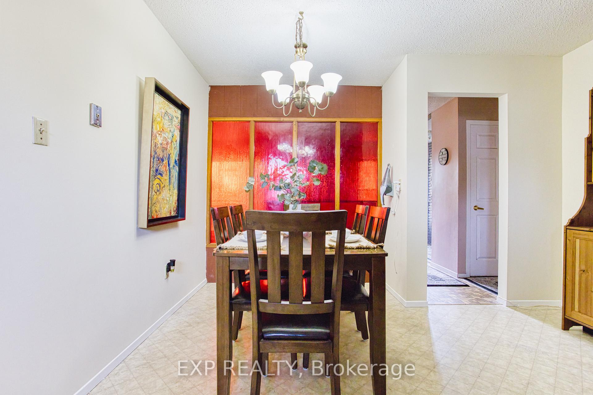 Photo 17 of 4 Cedar Glen, Grimsby, Grimsby West — HOMEH