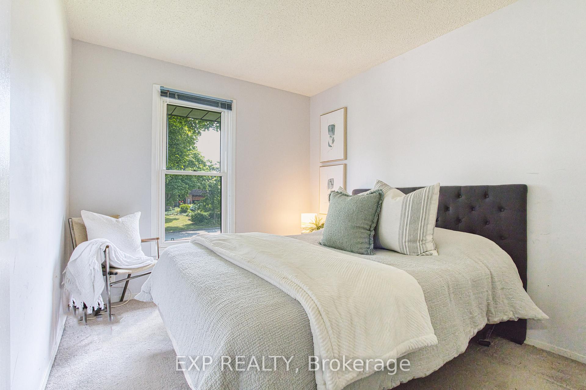 Photo 21 of 4 Cedar Glen, Grimsby, Grimsby West — HOMEH
