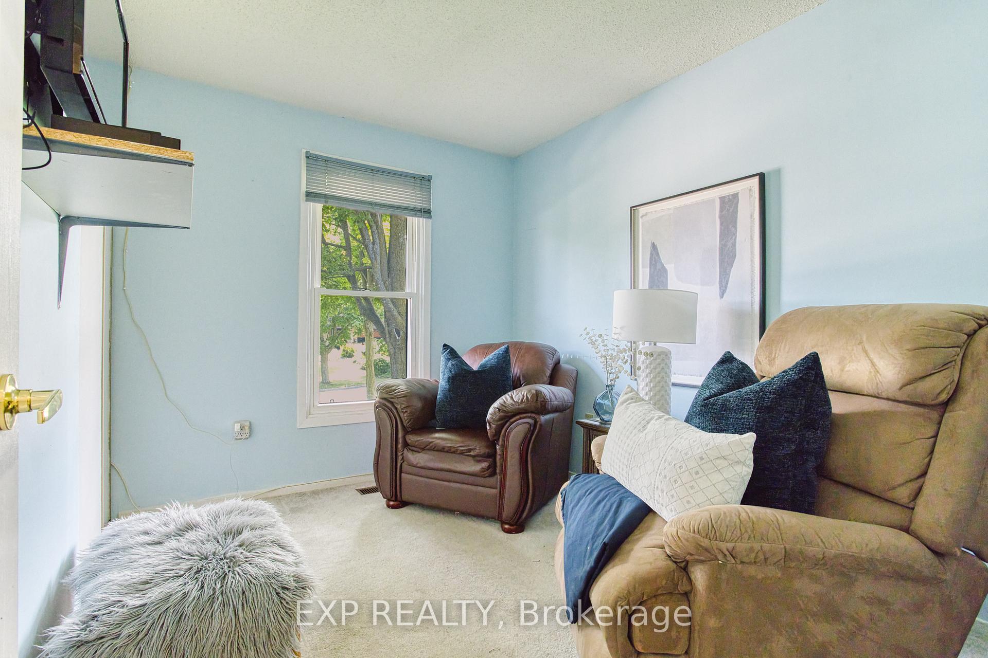 Photo 22 of 4 Cedar Glen, Grimsby, Grimsby West — HOMEH