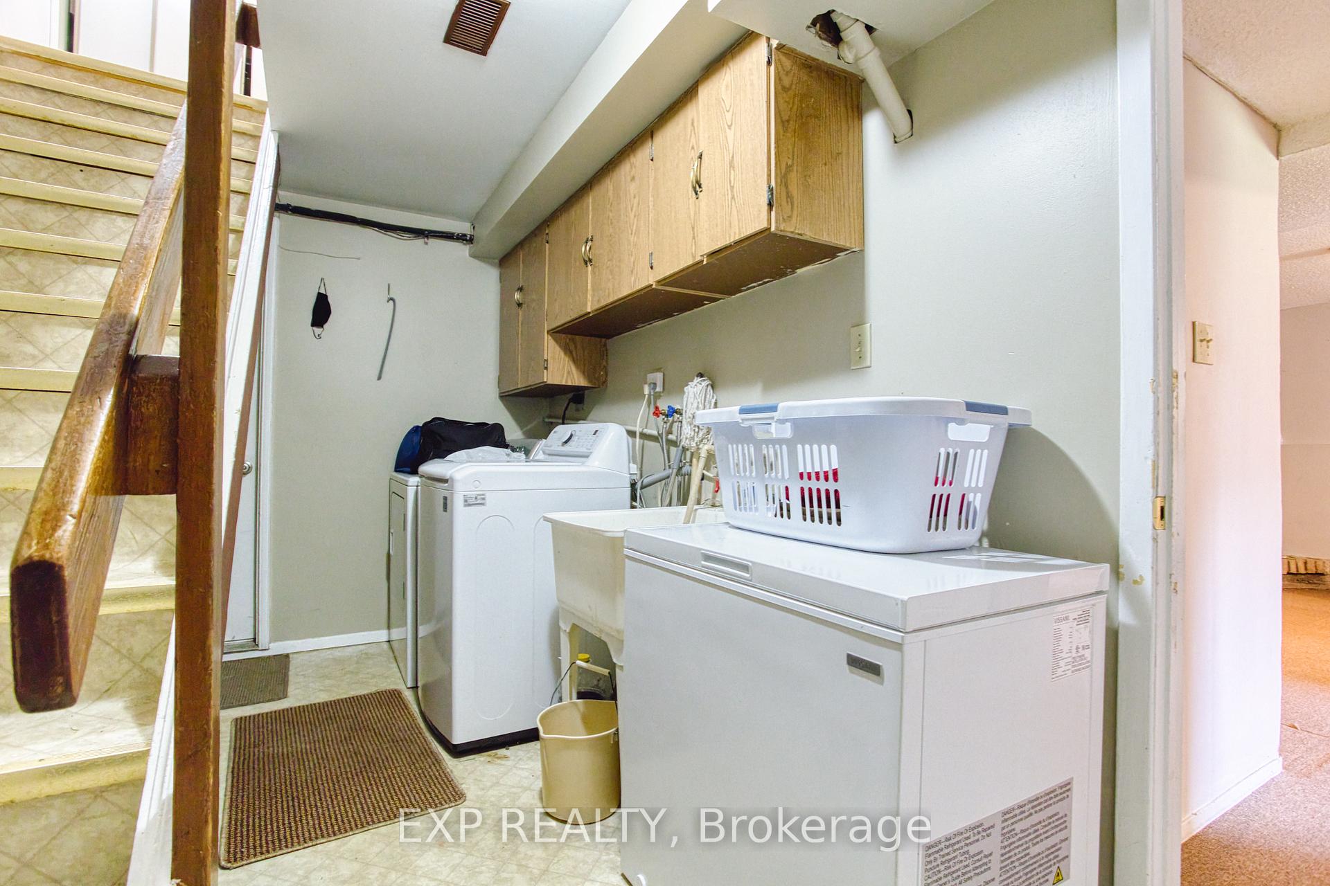 Photo 24 of 4 Cedar Glen, Grimsby, Grimsby West — HOMEH