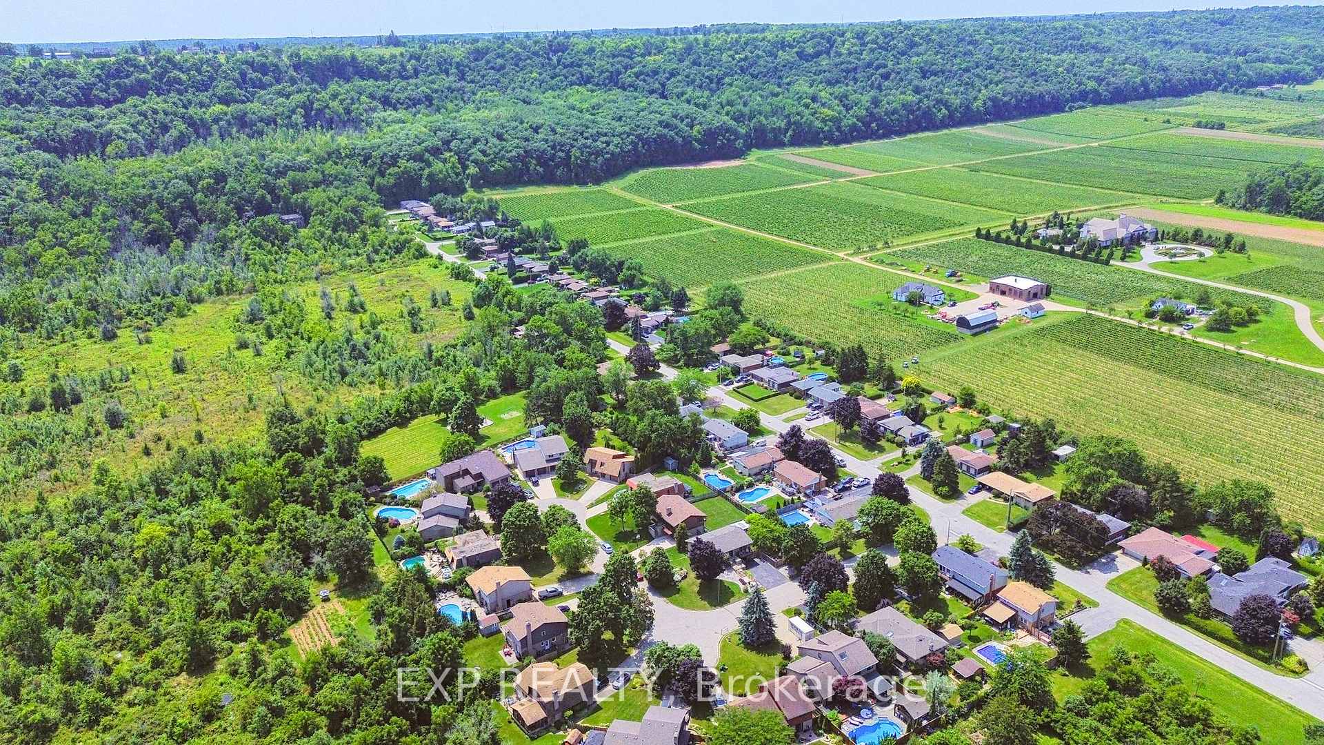 Photo 36 of 4 Cedar Glen, Grimsby, Grimsby West — HOMEH