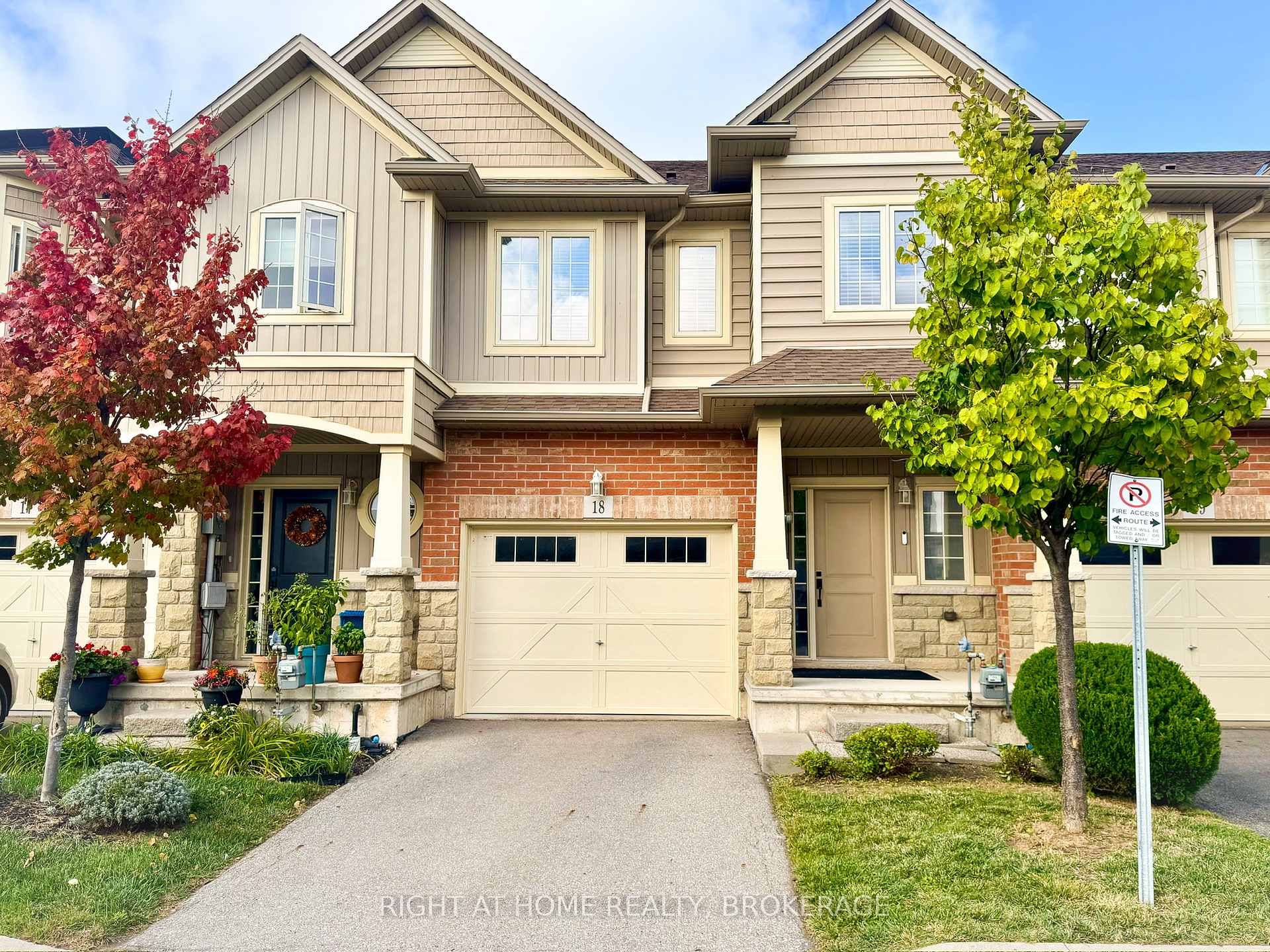 Photo 1 of Unit 18, 8 Lakelawn Road, Grimsby, Grimsby Beach — HOMEH