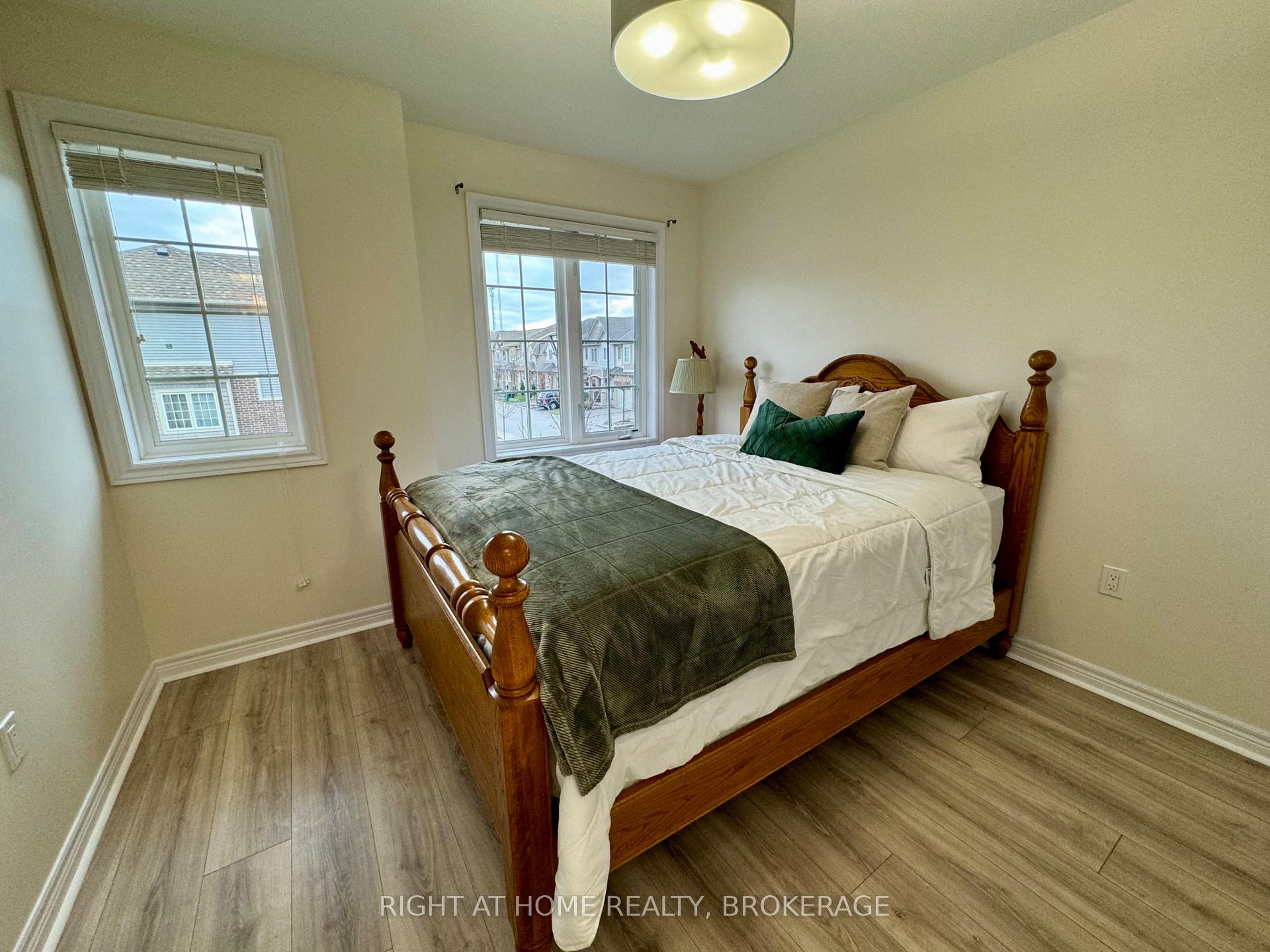 Photo 21 of Unit 18, 8 Lakelawn Road, Grimsby, Grimsby Beach — HOMEH