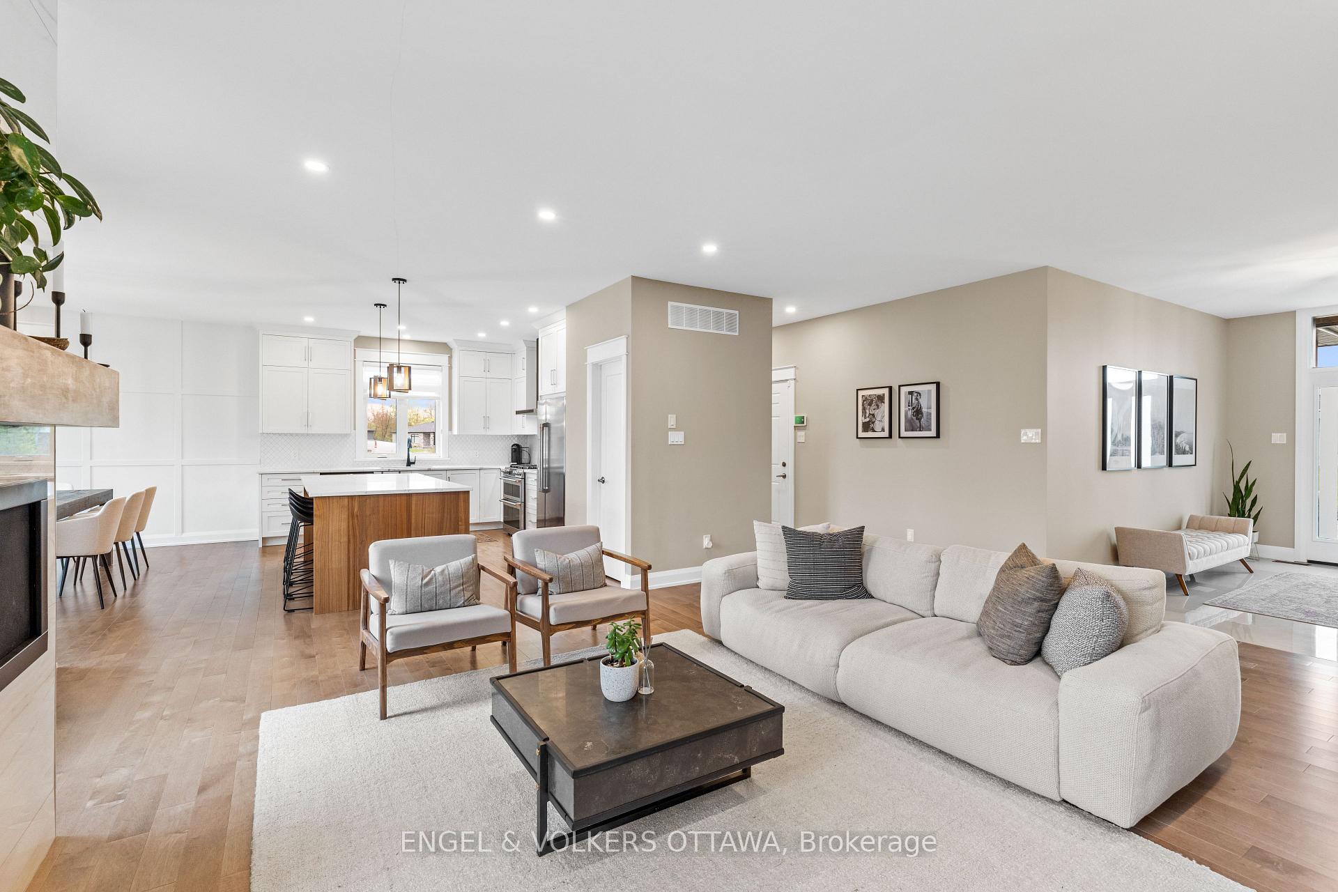 Photo 6 of 500 Shoreway Drive, Ottawa, Greely — HOMEH