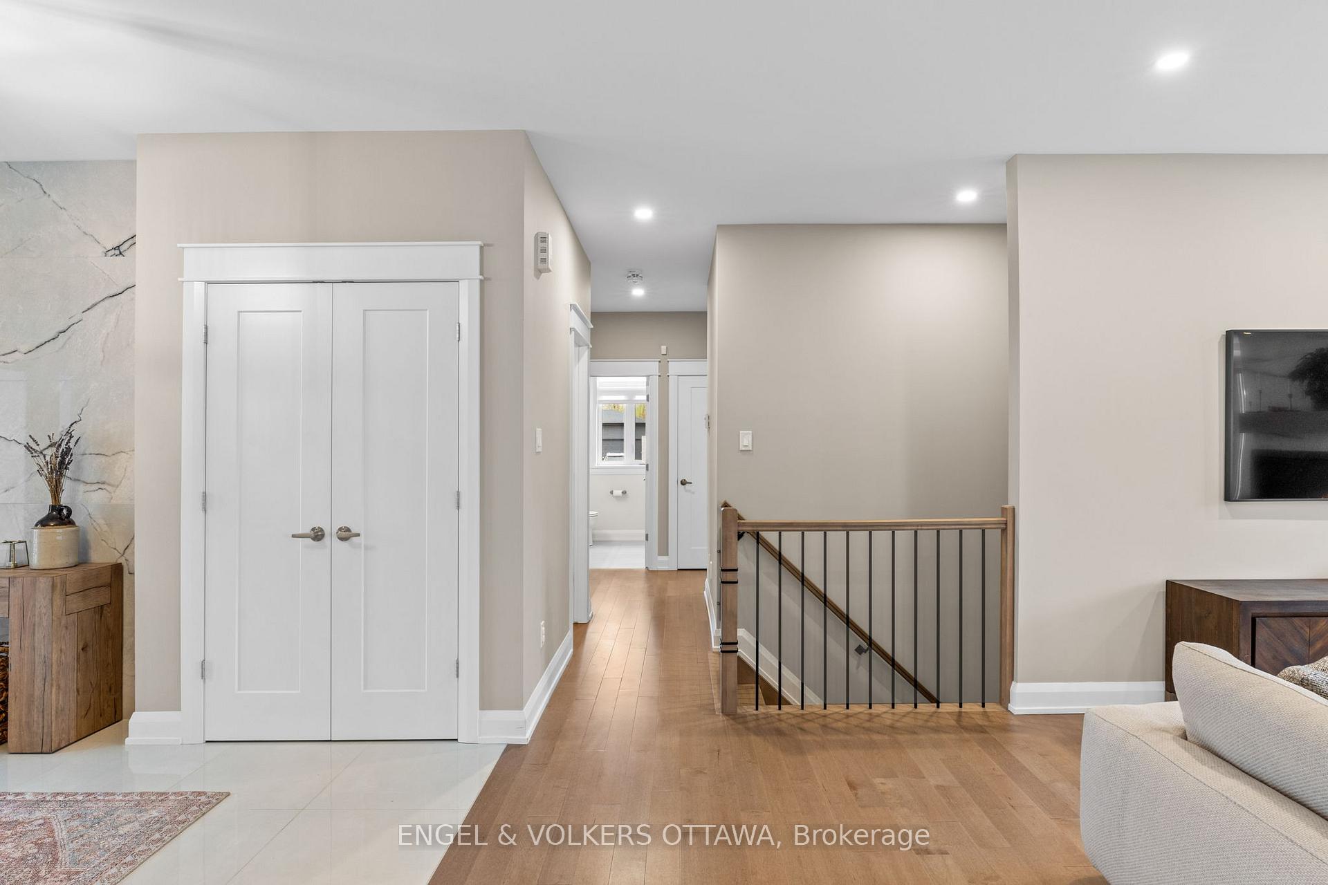 Photo 13 of 500 Shoreway Drive, Ottawa, Greely — HOMEH