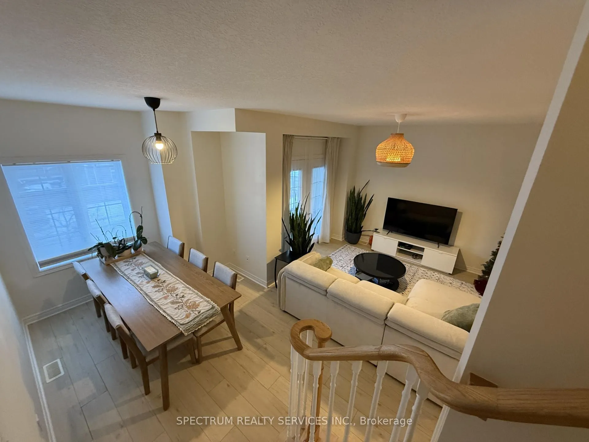 Photo 17 of 154 Truedell Circle, Hamilton, Waterdown — HOMEH