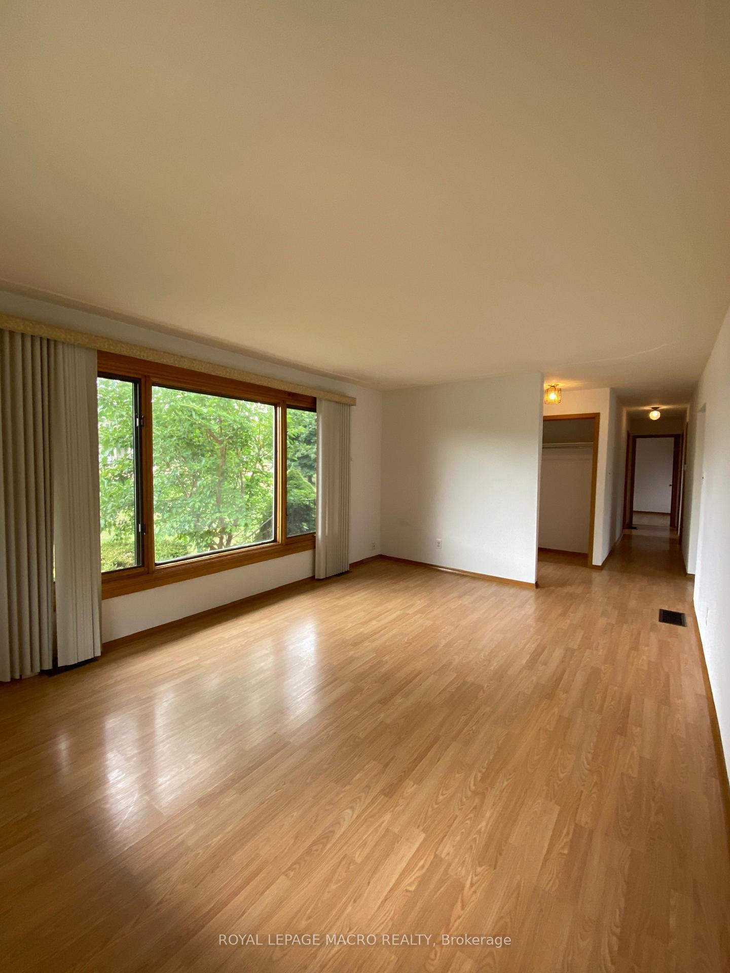 Photo 8 of 277 Pottruff Road, Brant, Paris — HOMEH