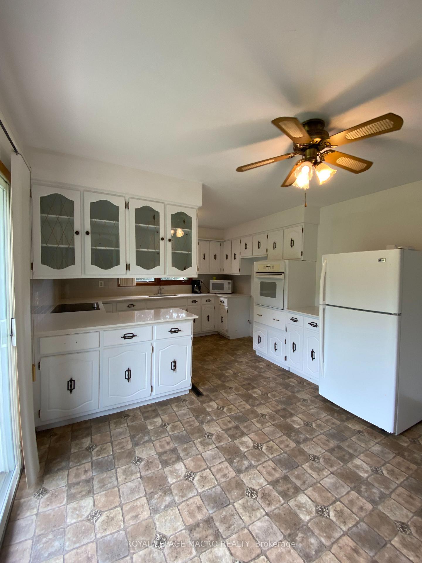 Photo 6 of 277 Pottruff Road, Brant, Paris — HOMEH