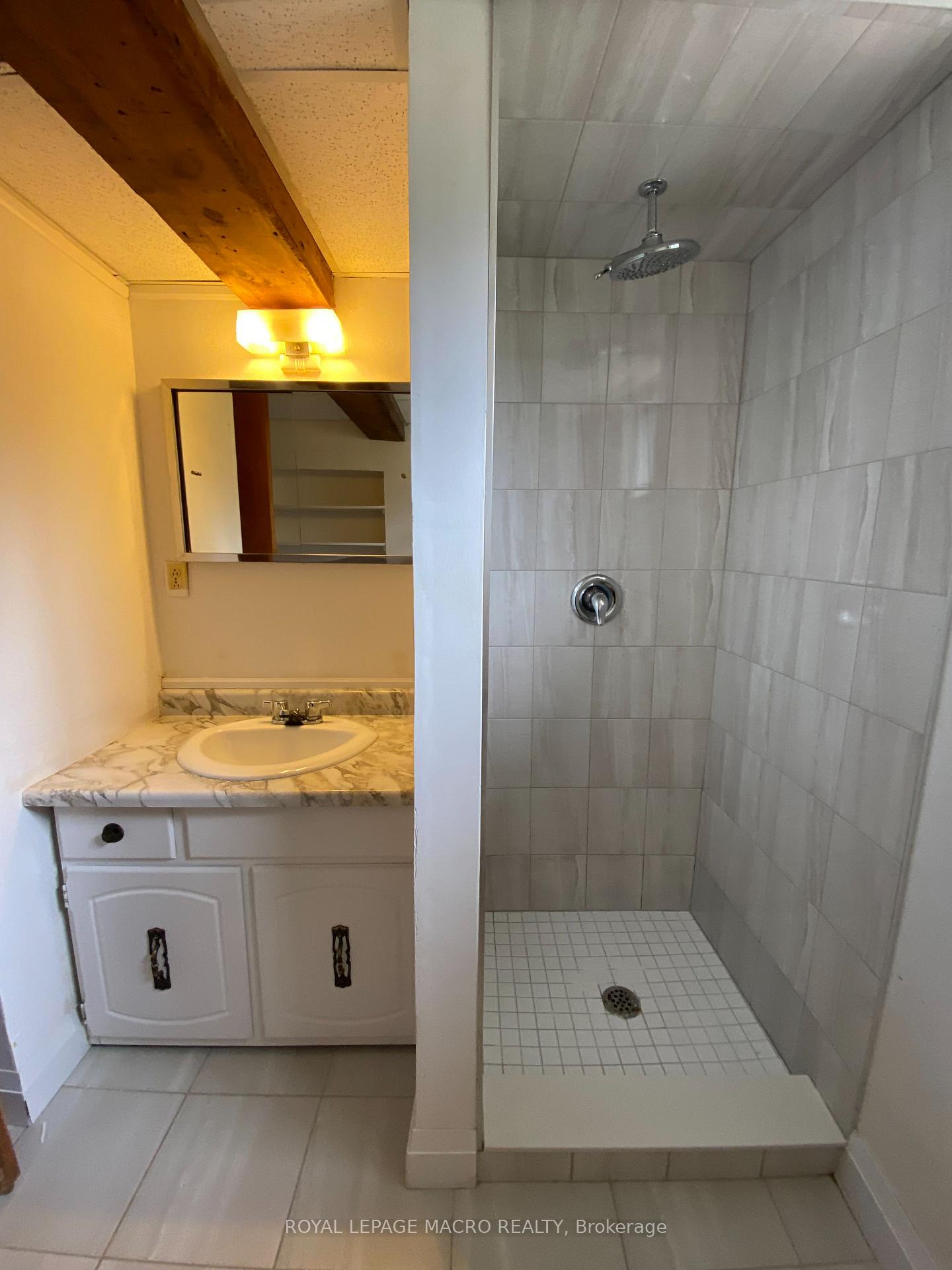 Photo 23 of 277 Pottruff Road, Brant, Paris — HOMEH