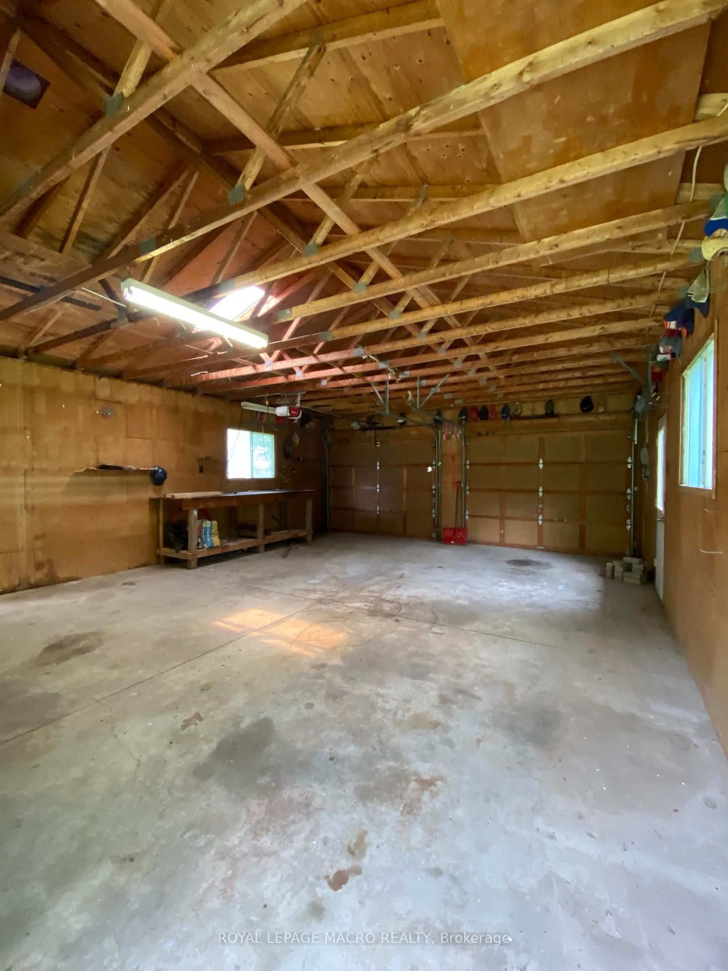 Photo 26 of 277 Pottruff Road, Brant, Paris — HOMEH