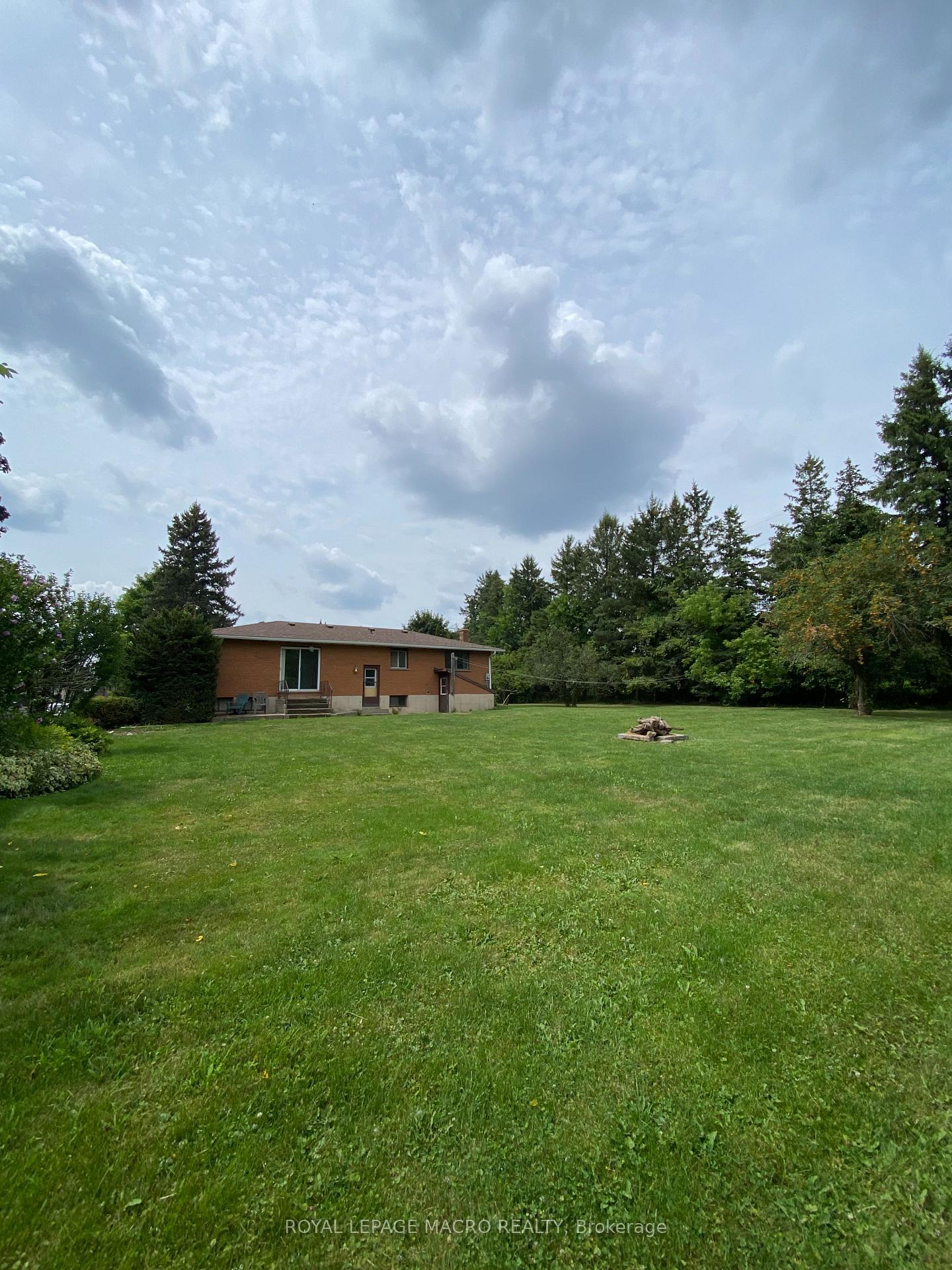 Photo 25 of 277 Pottruff Road, Brant, Paris — HOMEH