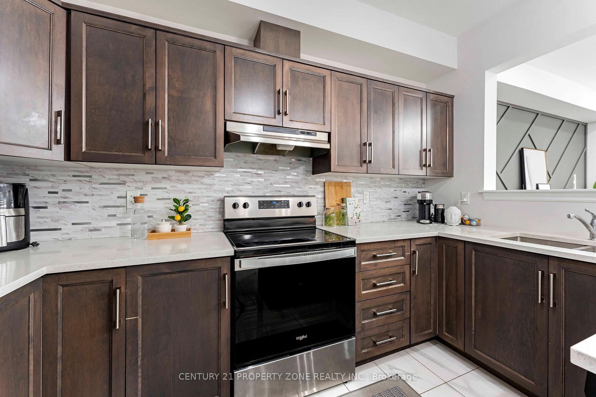 Photo 7 of 19 Elsegood Drive, Guelph, Kortright East — HOMEH