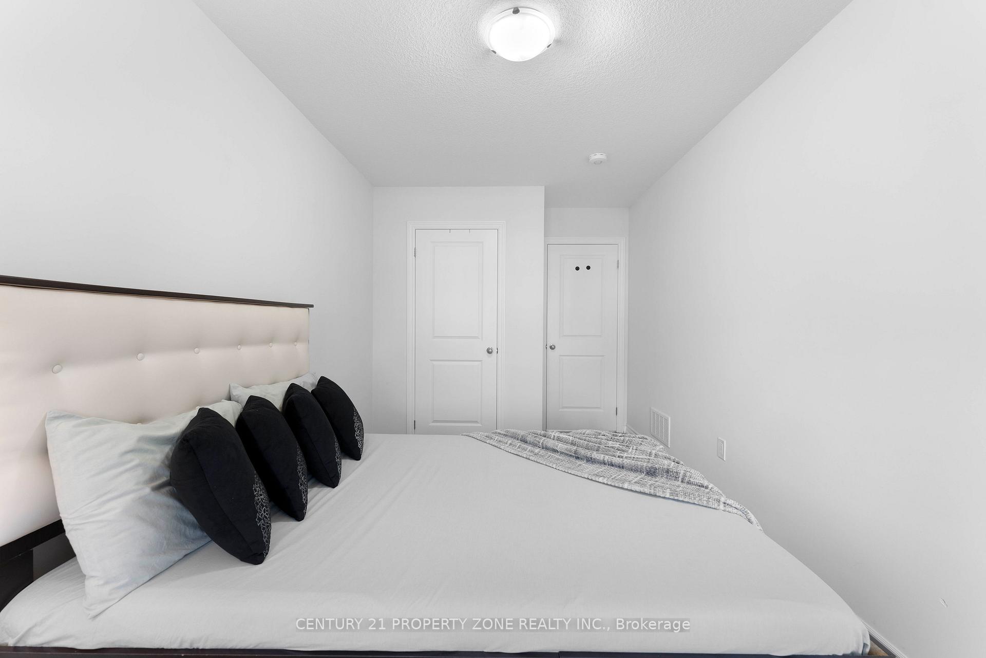 Photo 21 of 19 Elsegood Drive, Guelph, Kortright East — HOMEH