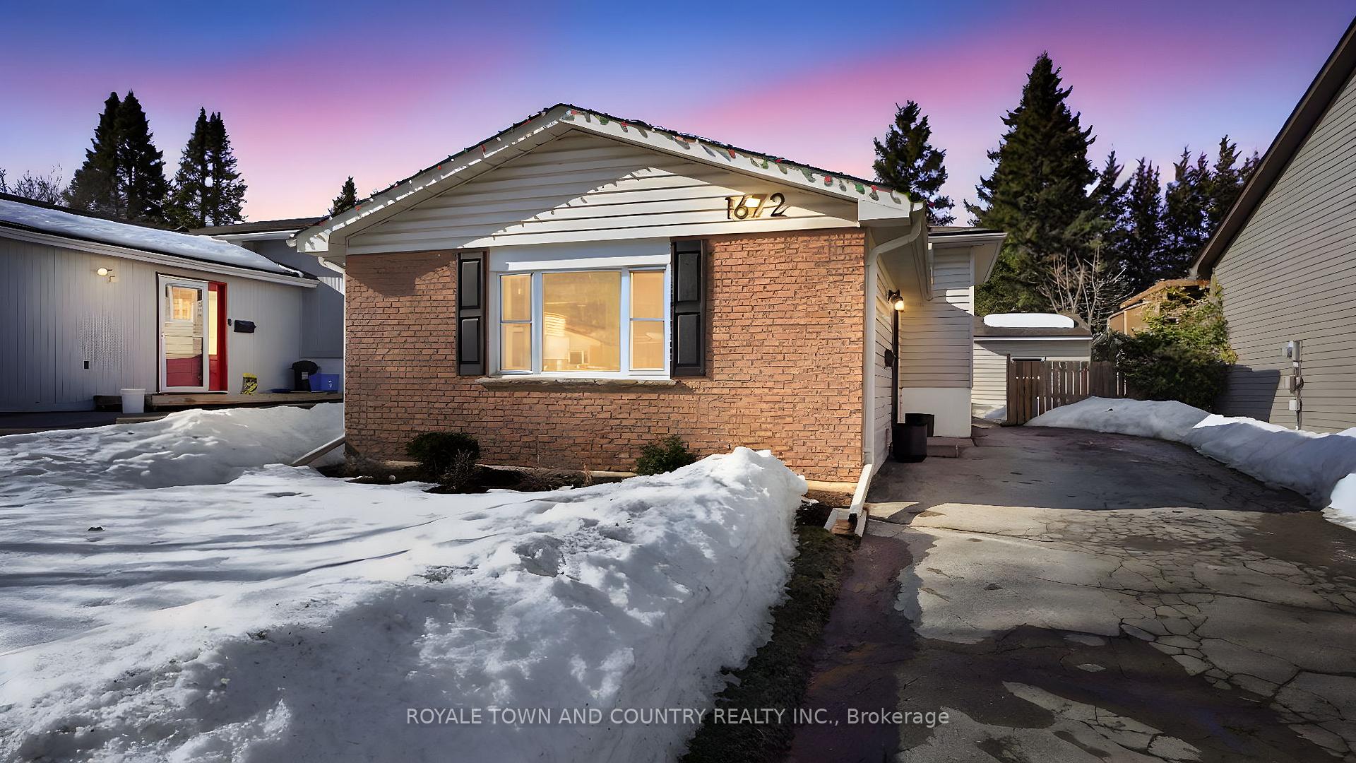 Photo 1 of 1672 Redwood Drive, Peterborough, Monaghan Ward 2 — HOMEH