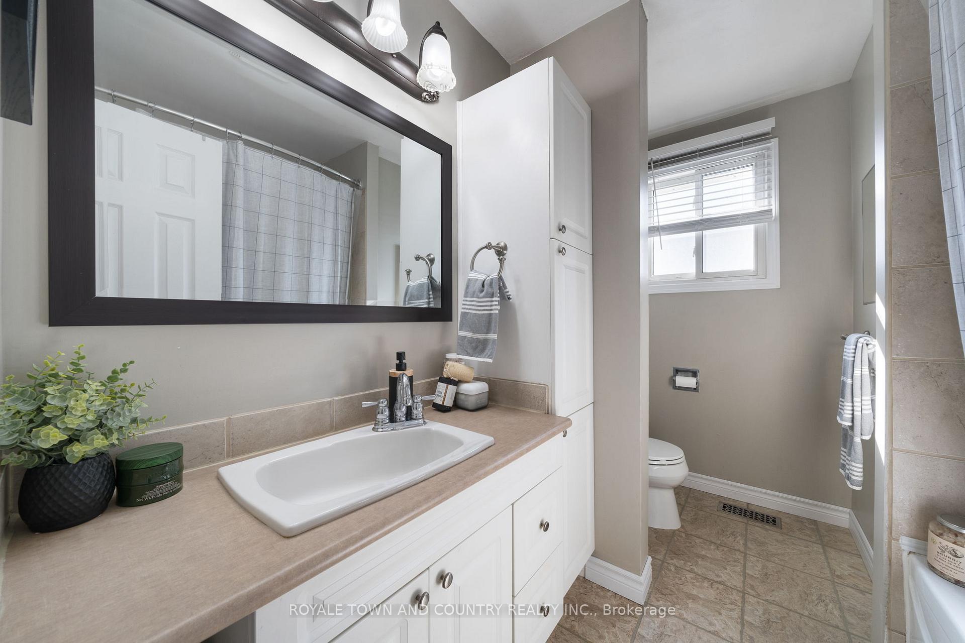 Photo 18 of 1672 Redwood Drive, Peterborough, Monaghan Ward 2 — HOMEH