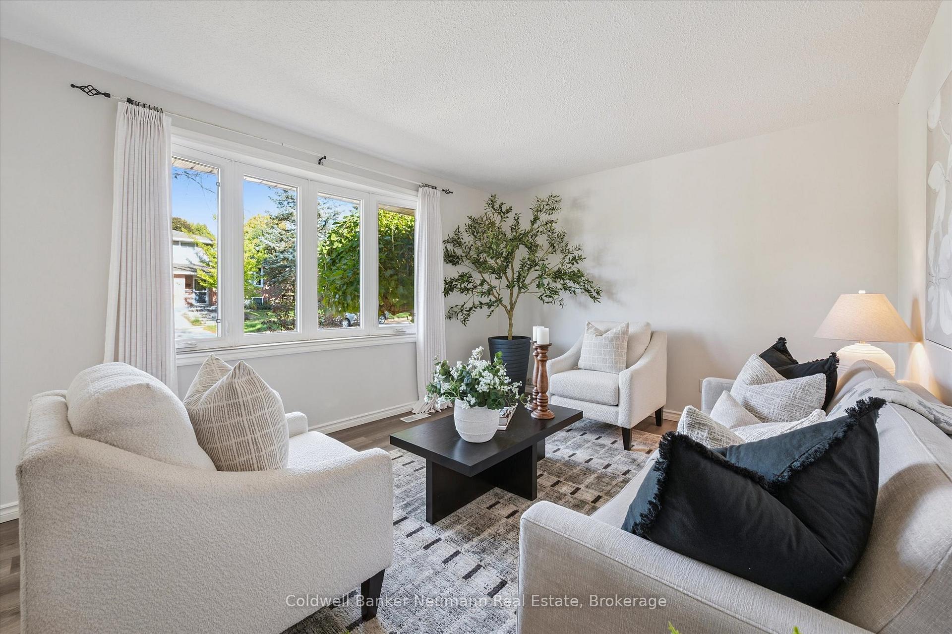 Photo 5 of 26 Upton Crescent, Guelph, Grange Road — HOMEH