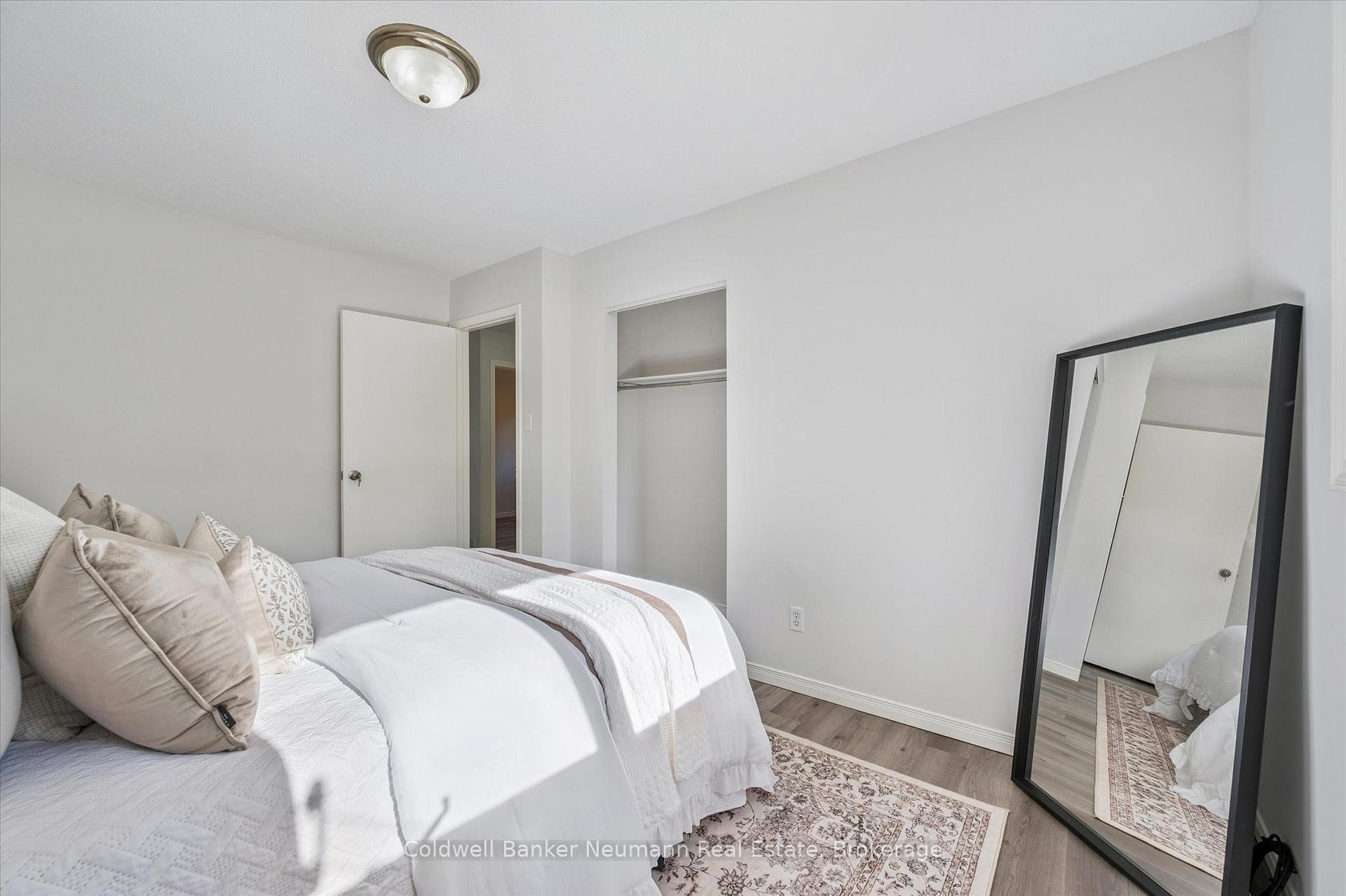Photo 13 of 26 Upton Crescent, Guelph, Grange Road — HOMEH