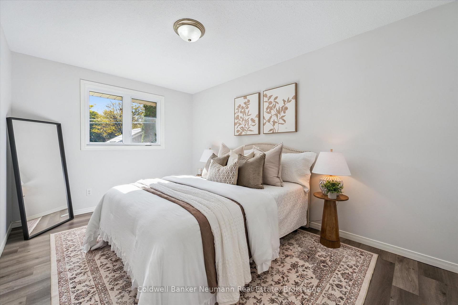 Photo 14 of 26 Upton Crescent, Guelph, Grange Road — HOMEH