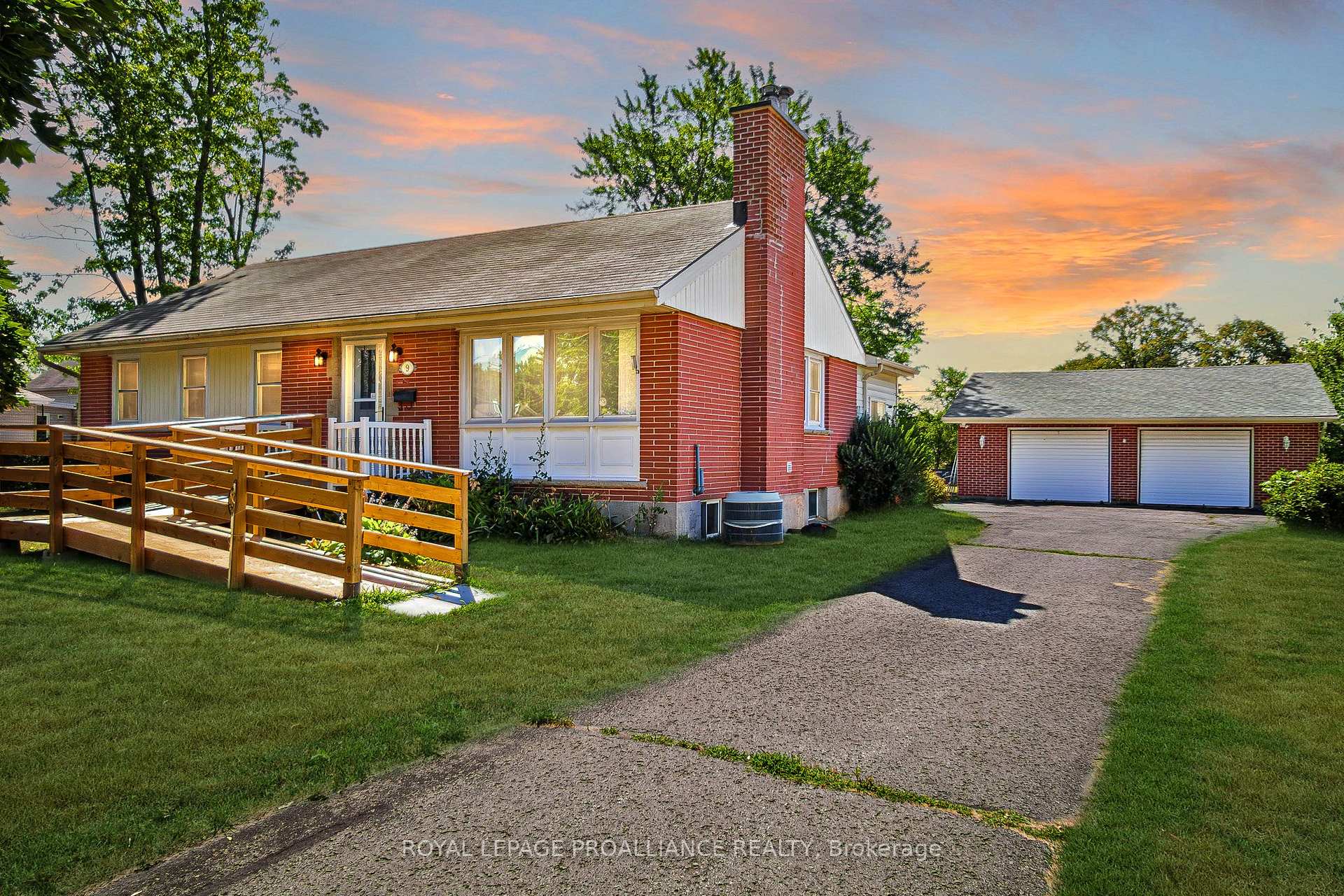 Photo 1 of 9 Maple Drive, Belleville, Belleville Ward — HOMEH