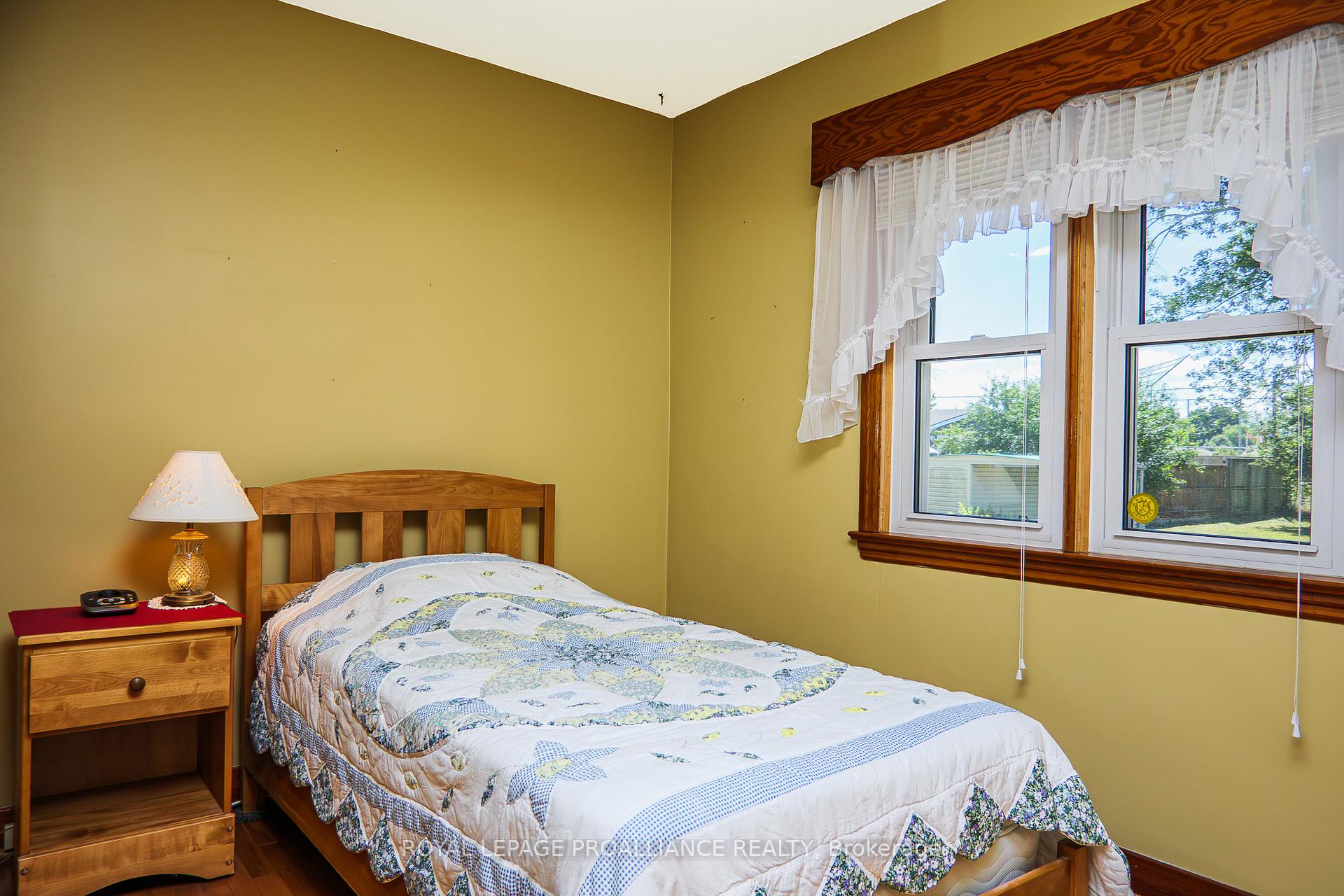 Photo 19 of 9 Maple Drive, Belleville, Belleville Ward — HOMEH