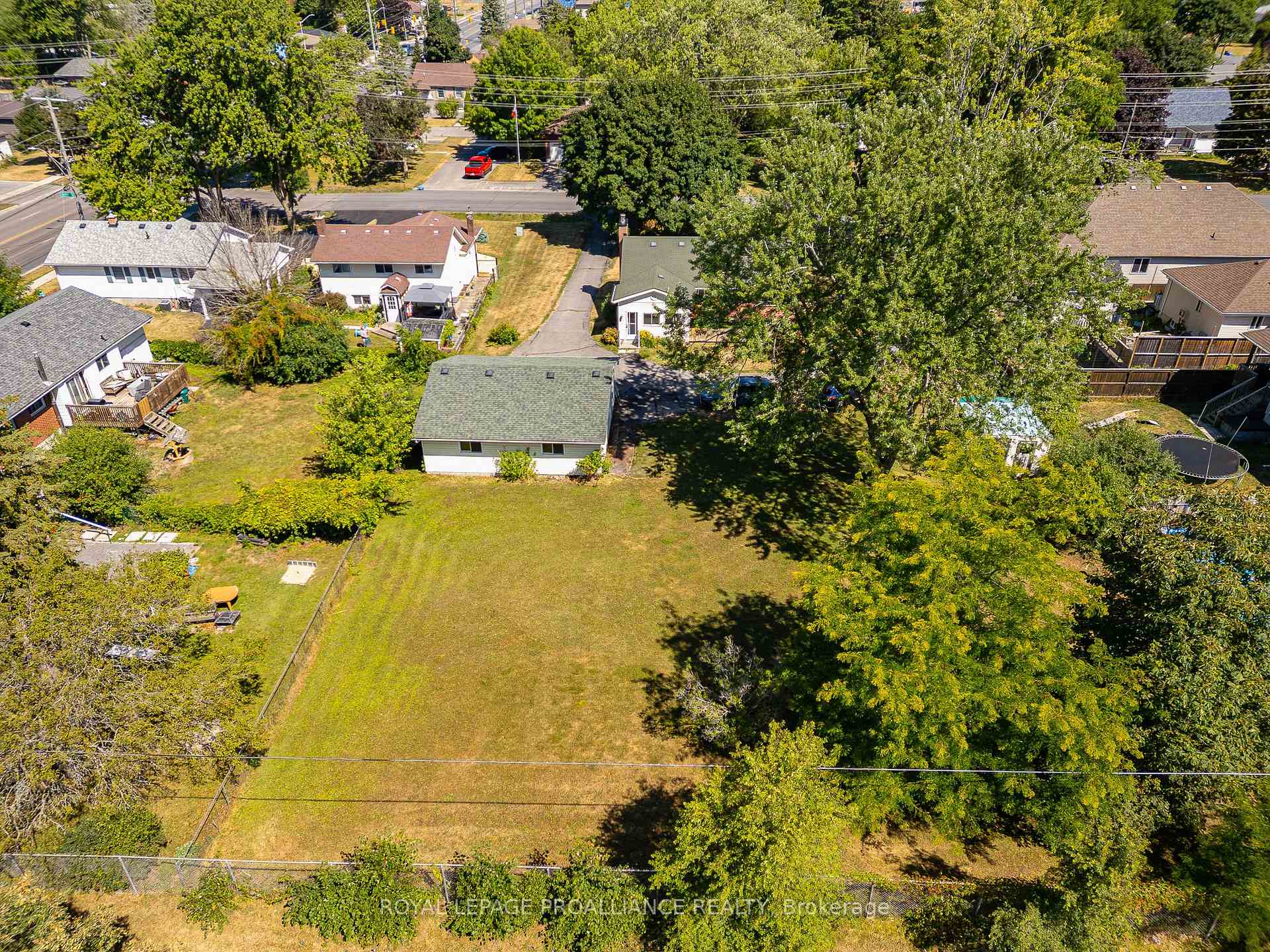 Photo 43 of 9 Maple Drive, Belleville, Belleville Ward — HOMEH