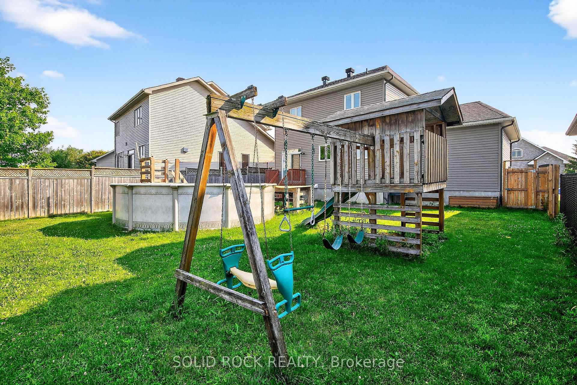 Photo 2 of 89 Mcgregor Street, Carleton Place — HOMEH