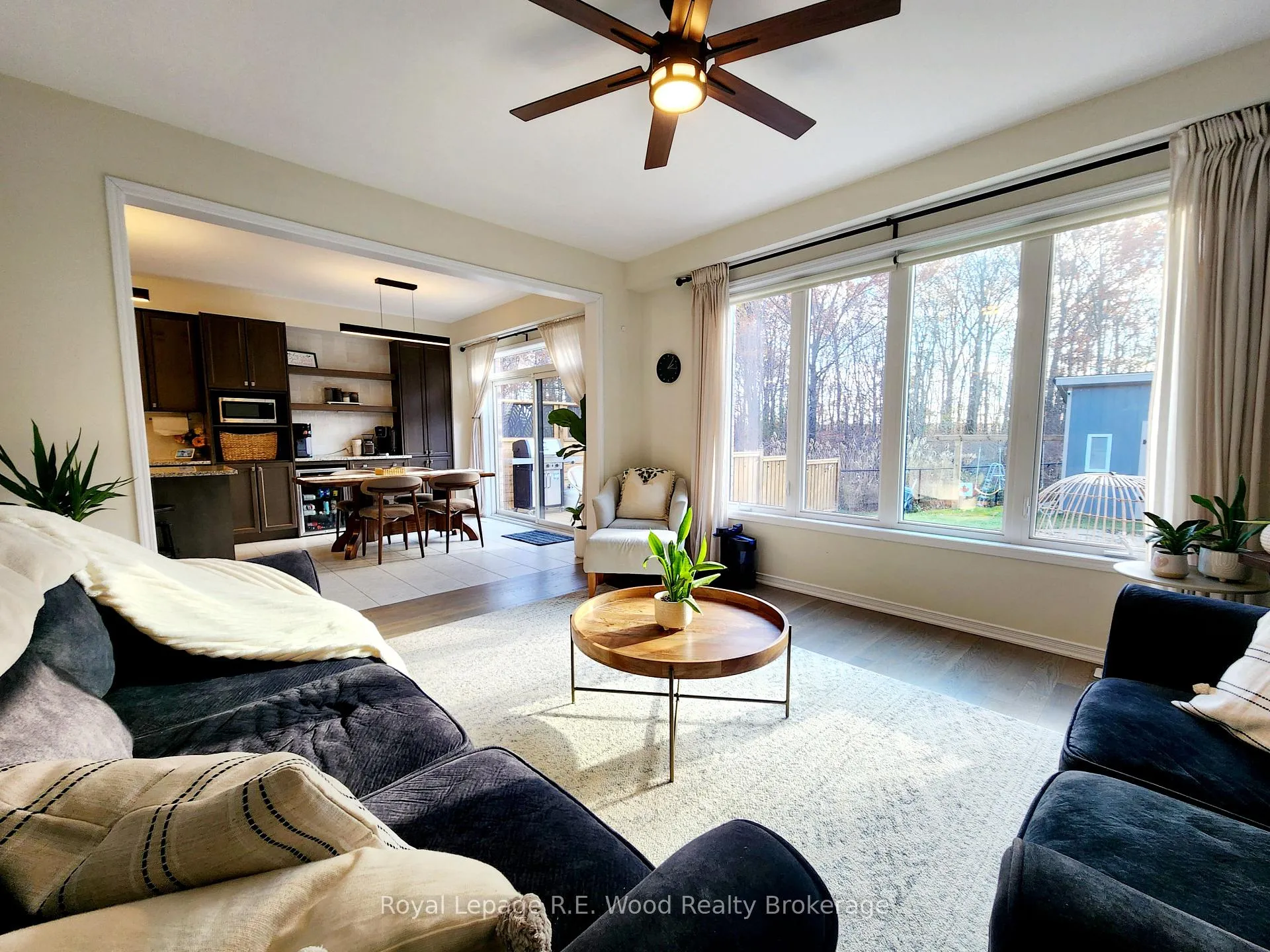 Photo 4 of 93 Cactus Crescent, Hamilton, Stoney Creek Mountain — HOMEH