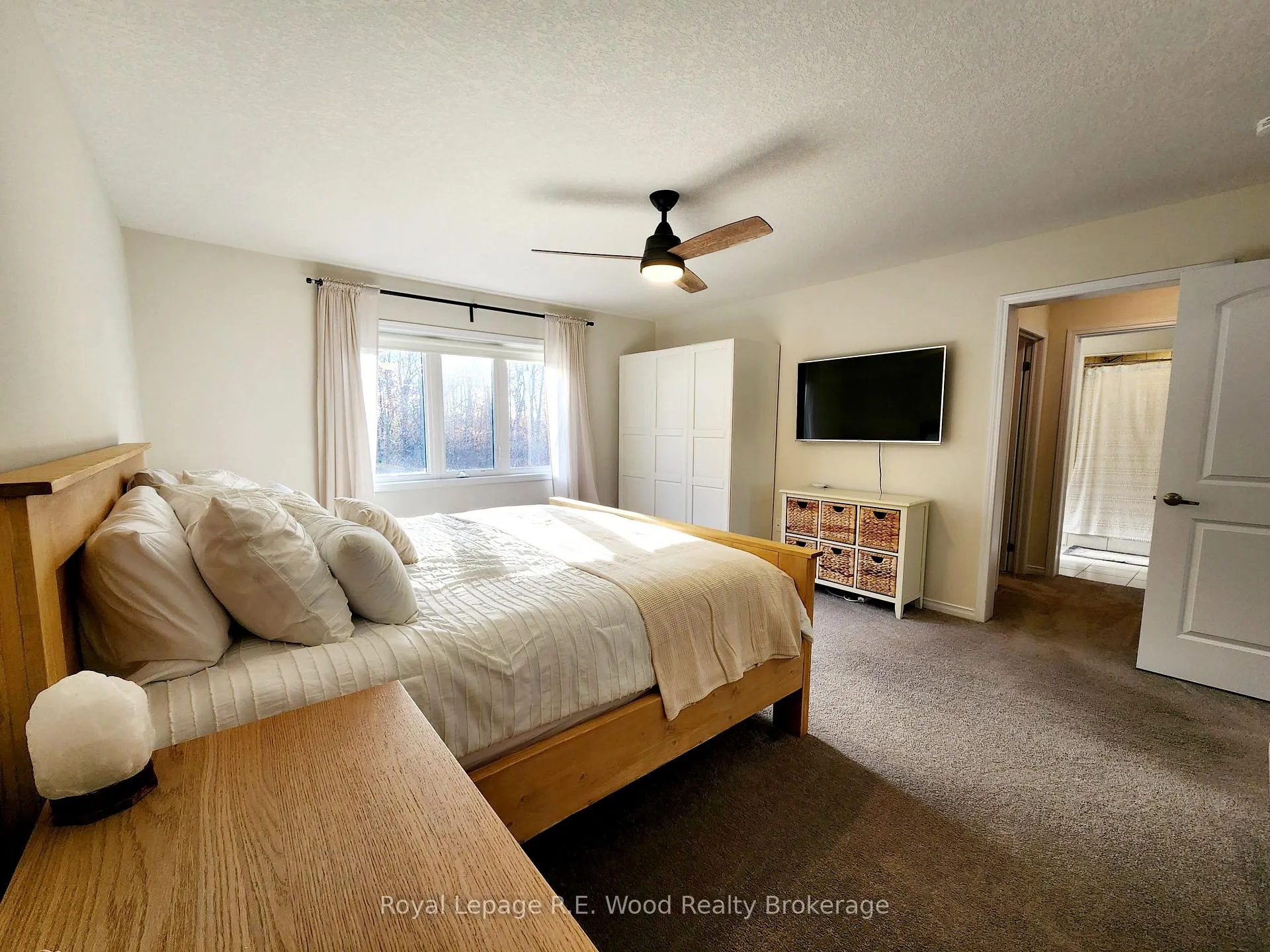 Photo 21 of 93 Cactus Crescent, Hamilton, Stoney Creek Mountain — HOMEH